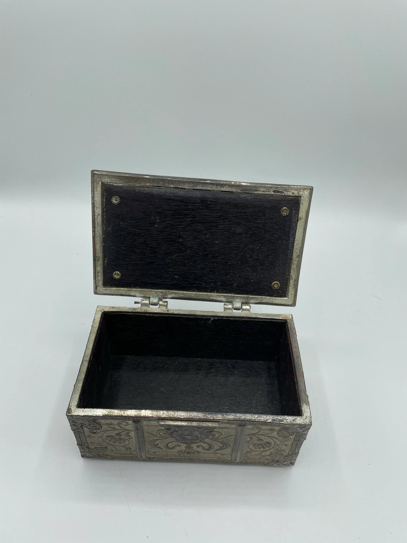 Late 19th Century Art Nouveau Japanese Teak Lined Tea Caddy - 4