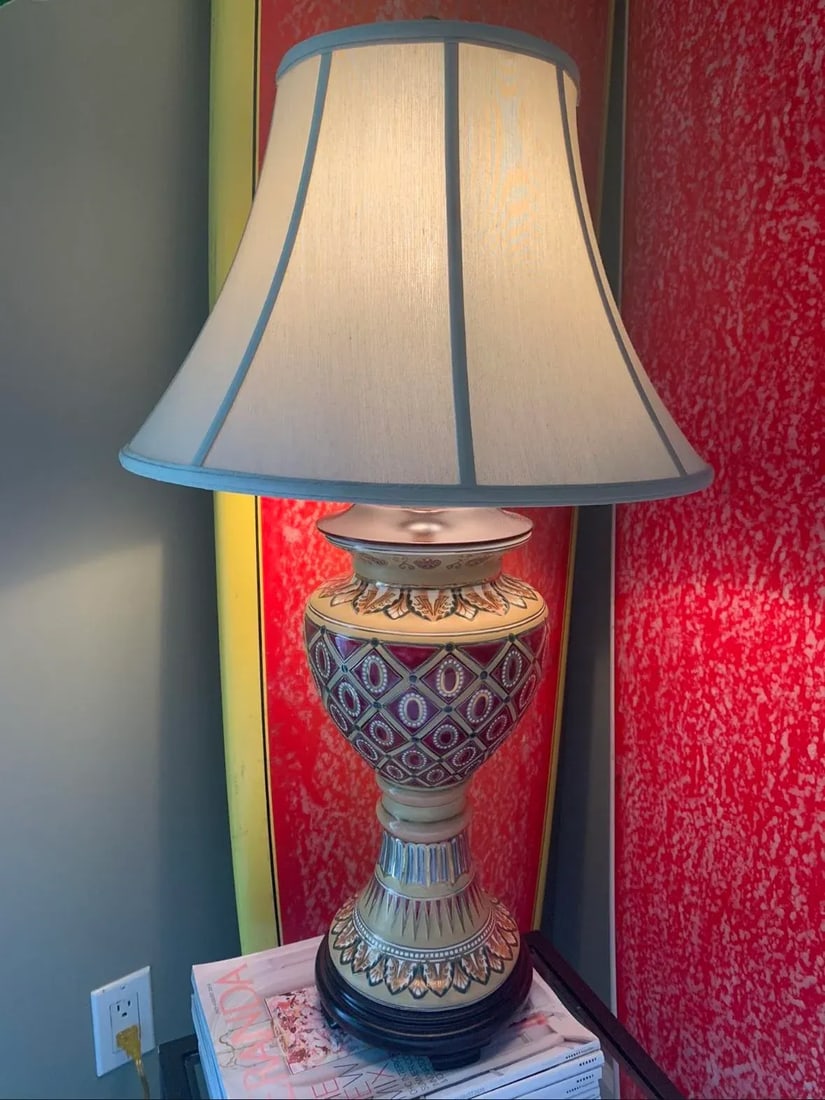 Vintage Hand-Painted Porcelain Lamp - 2