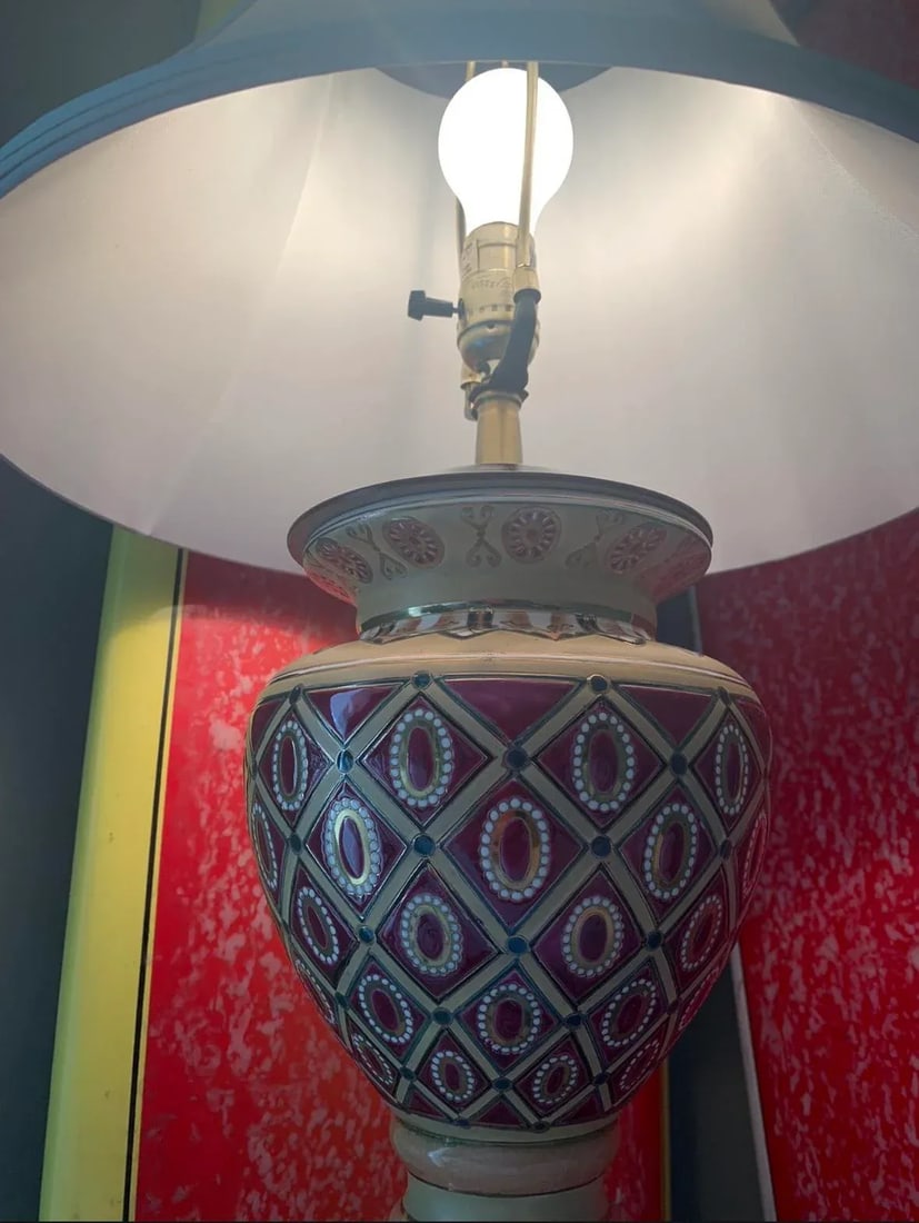 Vintage Hand-Painted Porcelain Lamp - 3