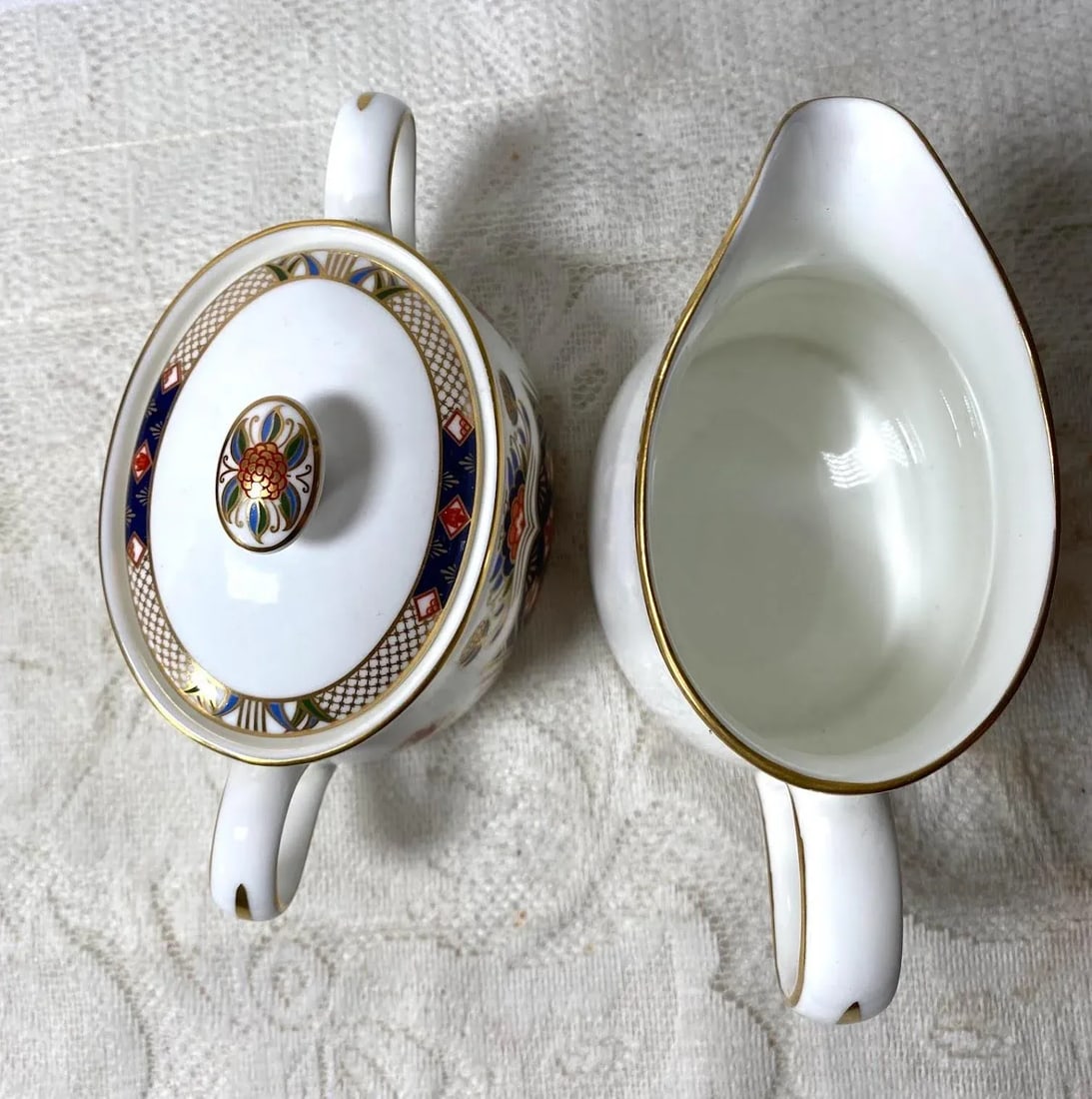 1990s Royal Crown Derby Rutland Sugar Bowl and Creamer - Blue & Rust Flowers, Gold Lattice Design, G - 4