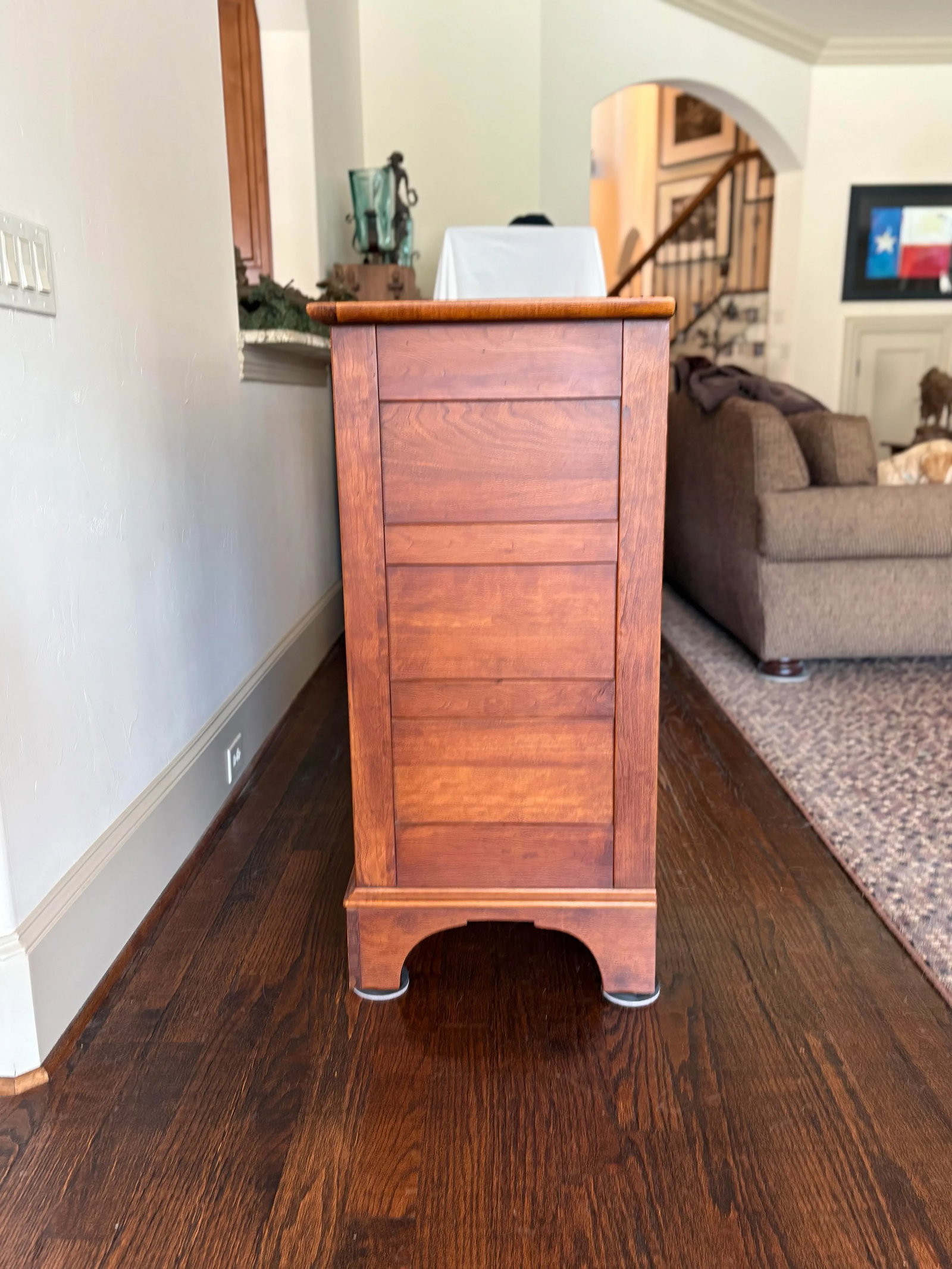 1990s Lexington Solid Cherry Shaker Style Large 11 Drawer Dresser - 4