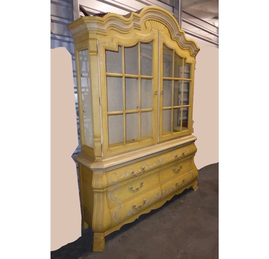 Drexel French Country Yellow China Cabinet - 3
