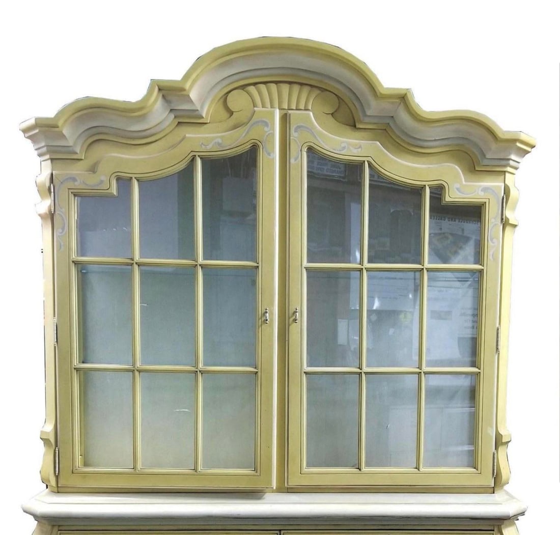 Drexel French Country Yellow China Cabinet - 4