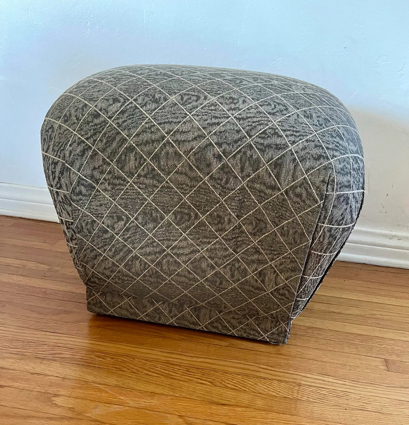 Vintage Marge Carson Pouf - 4
