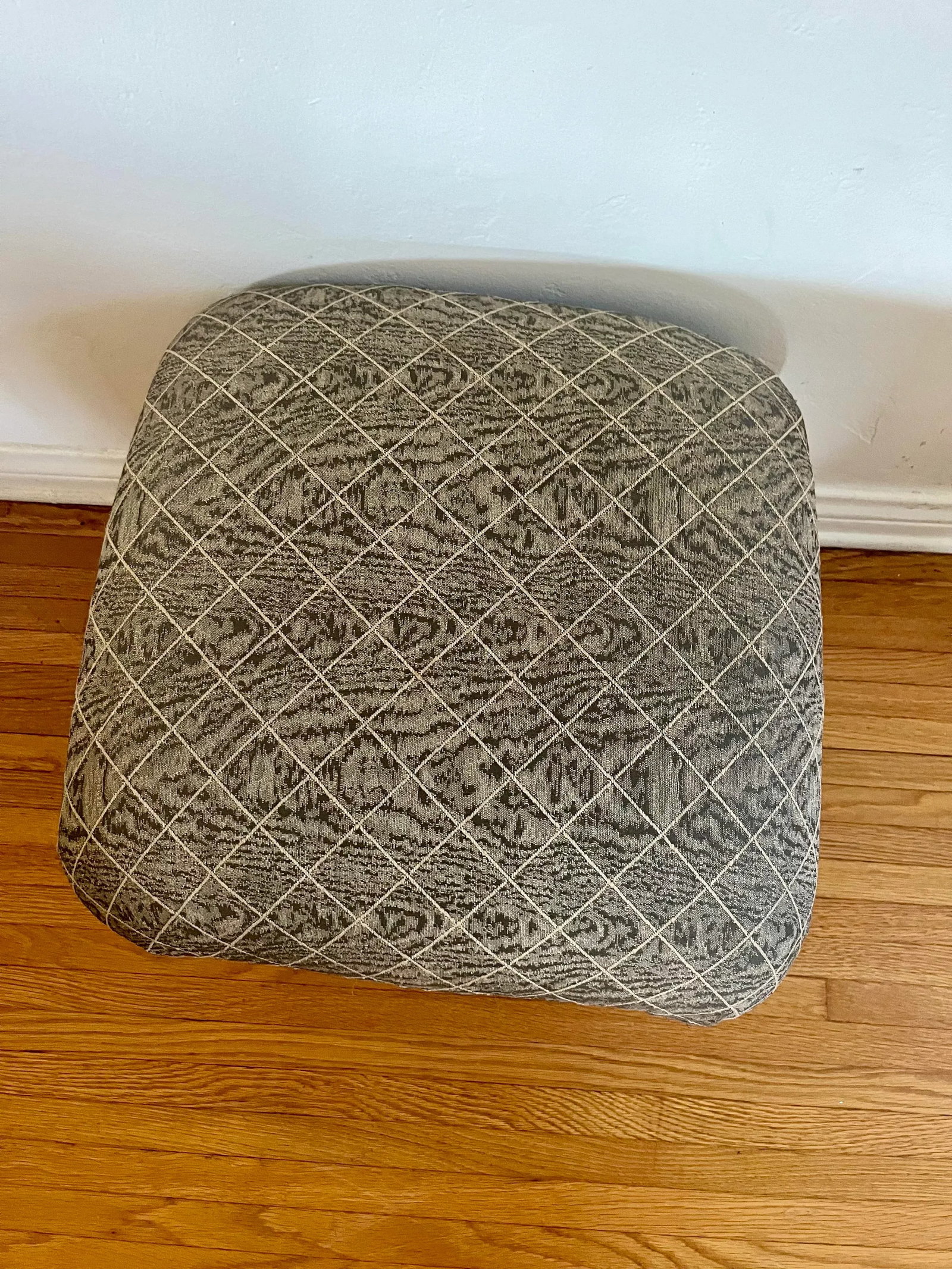 Vintage Marge Carson Pouf - 9