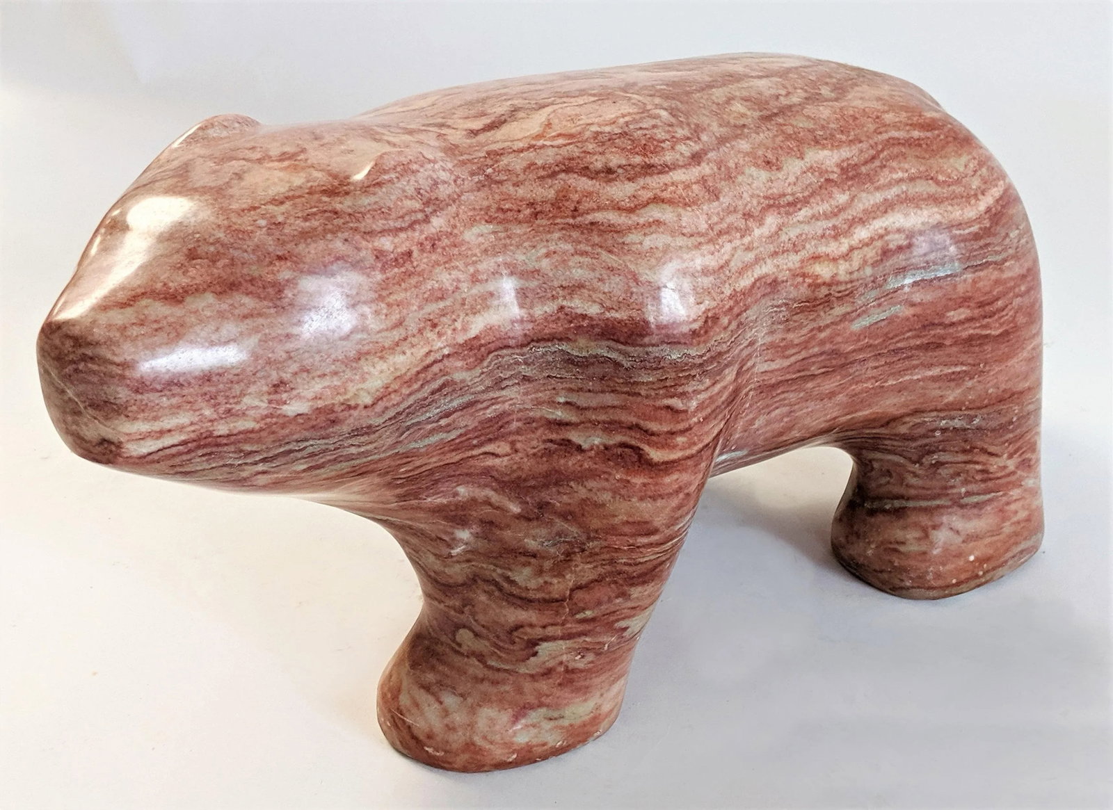 1980s Fred Begay Alabaster Bear Sculpture - 4
