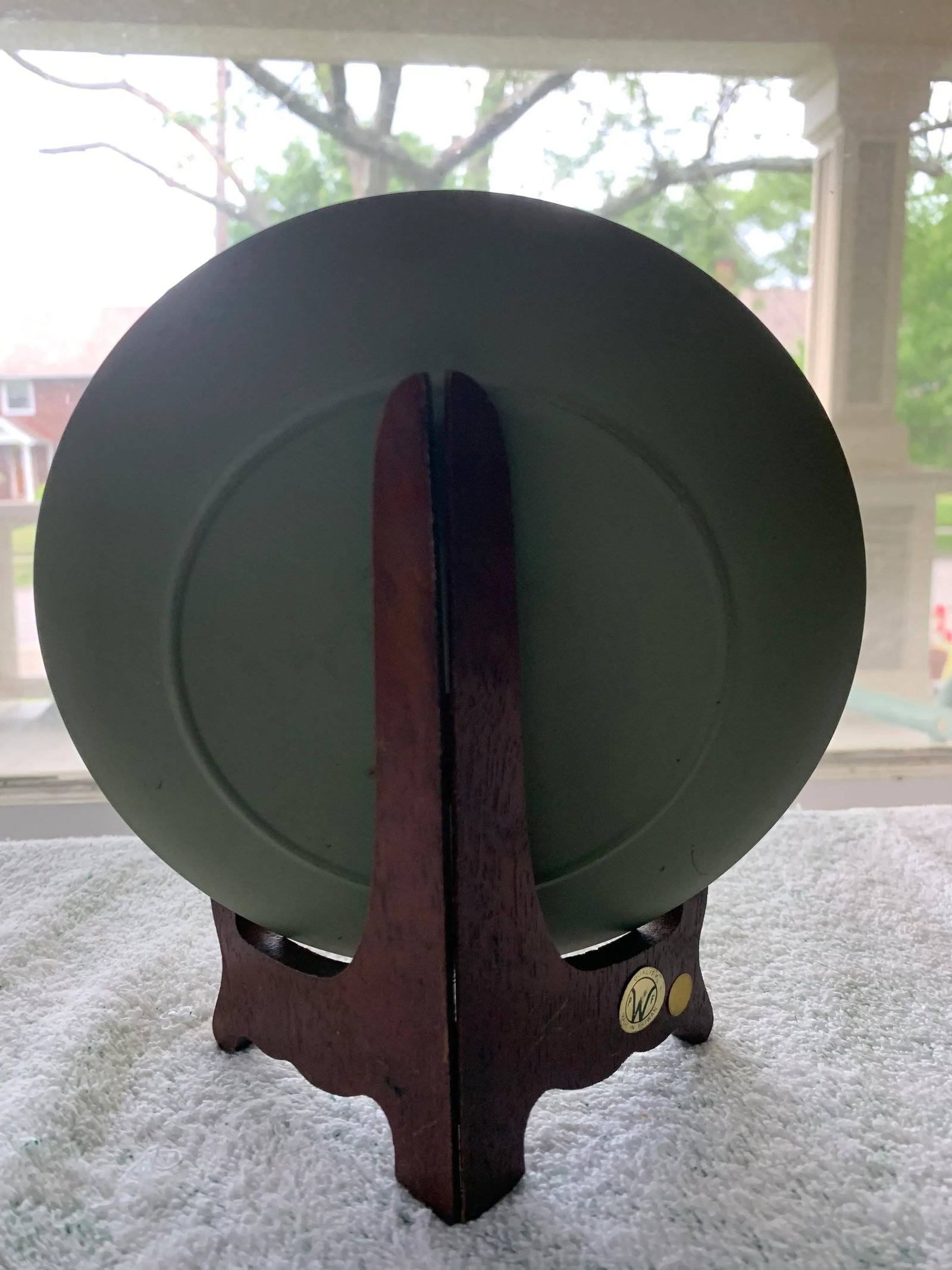 Wedgwood Jasperware Green Mother Plate 1972 - 3