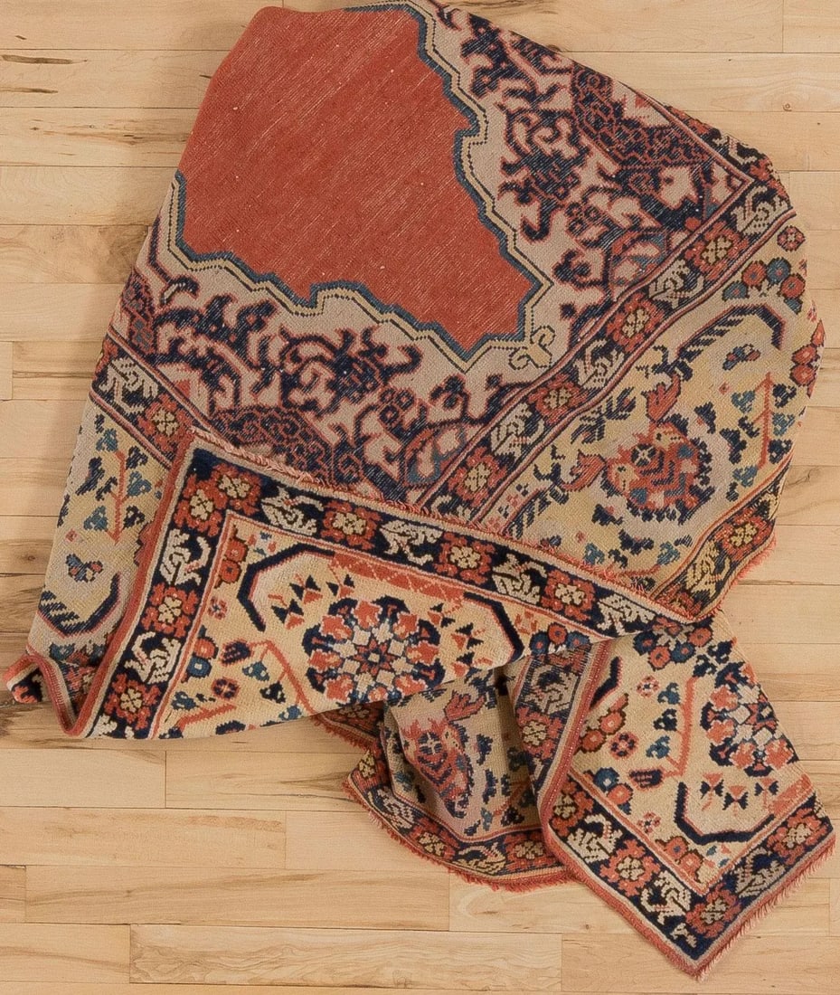 Early 20th Century Antique Khotan Prayer Rug - 4' * 5'6'' - 4