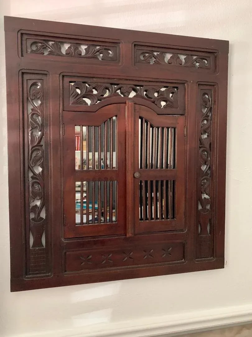 Early 1900s Anglo-Indian Style Wall Mirror Concealed Behind Hand-Carved Teak Double Door Shutters - 12