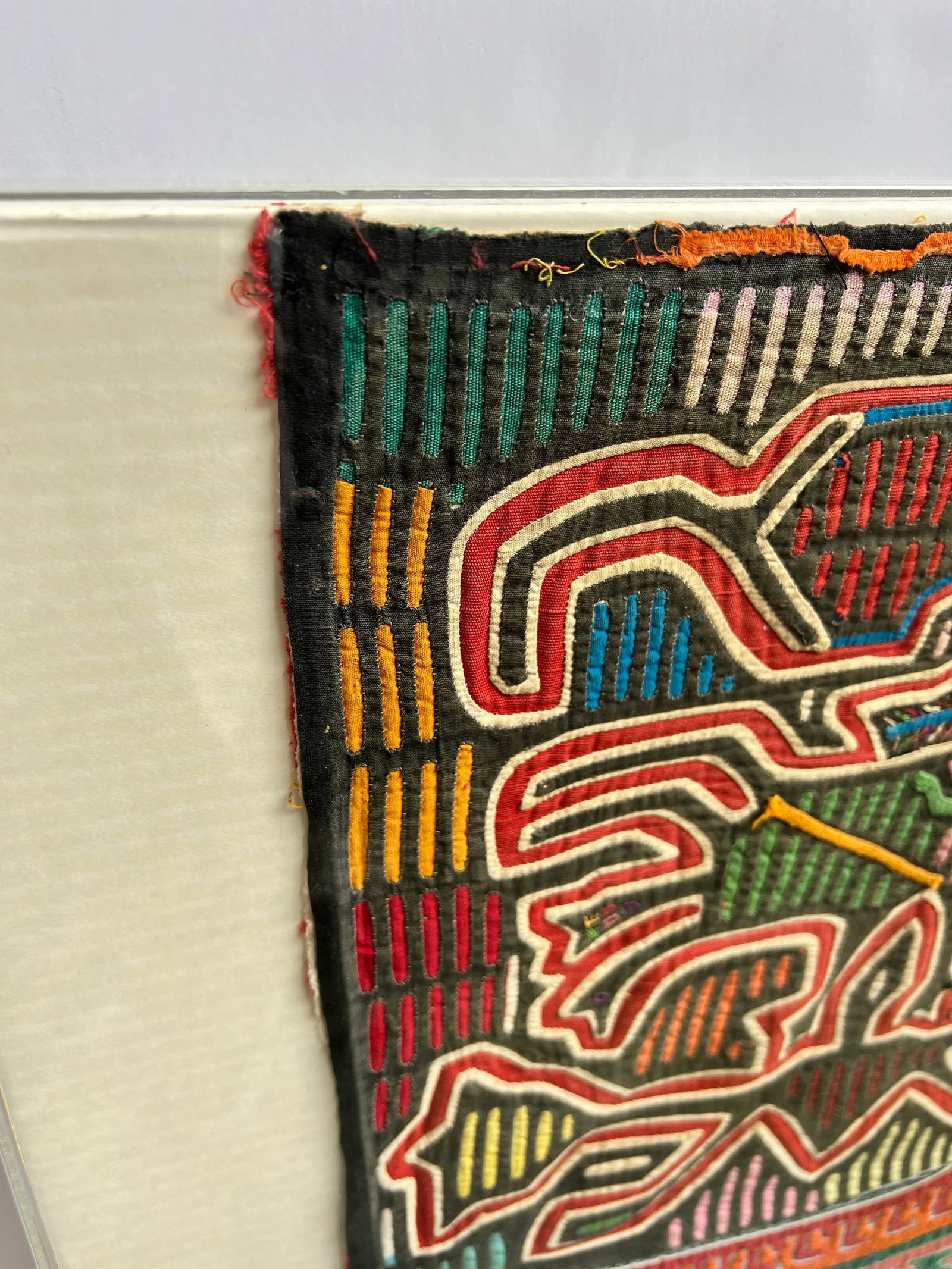 Vintage Framed Mola Textiles - 4