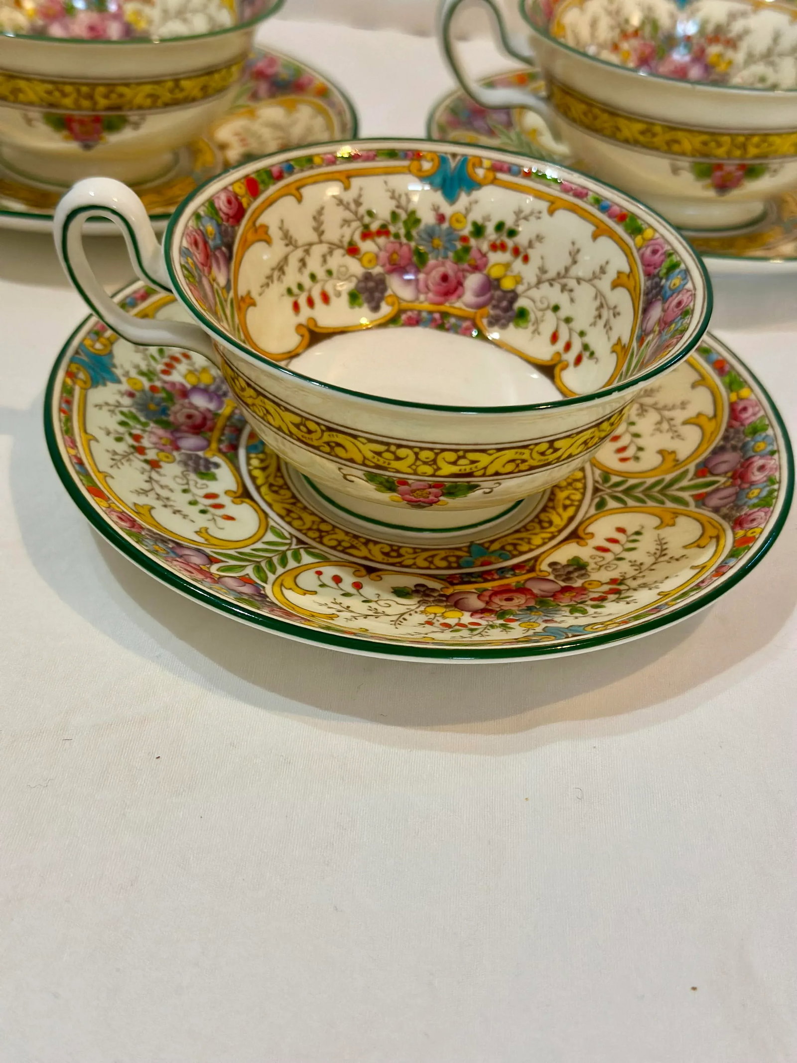 Early 20th Century Wedgwood St Austell Tea Cup & Saucer Set- 10 Pieces - 2