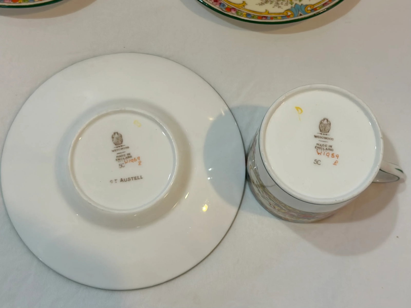 Early 20th Century Wedgwood St Austell Demitasse Cup & Saucer Set- 12 Pieces - 3