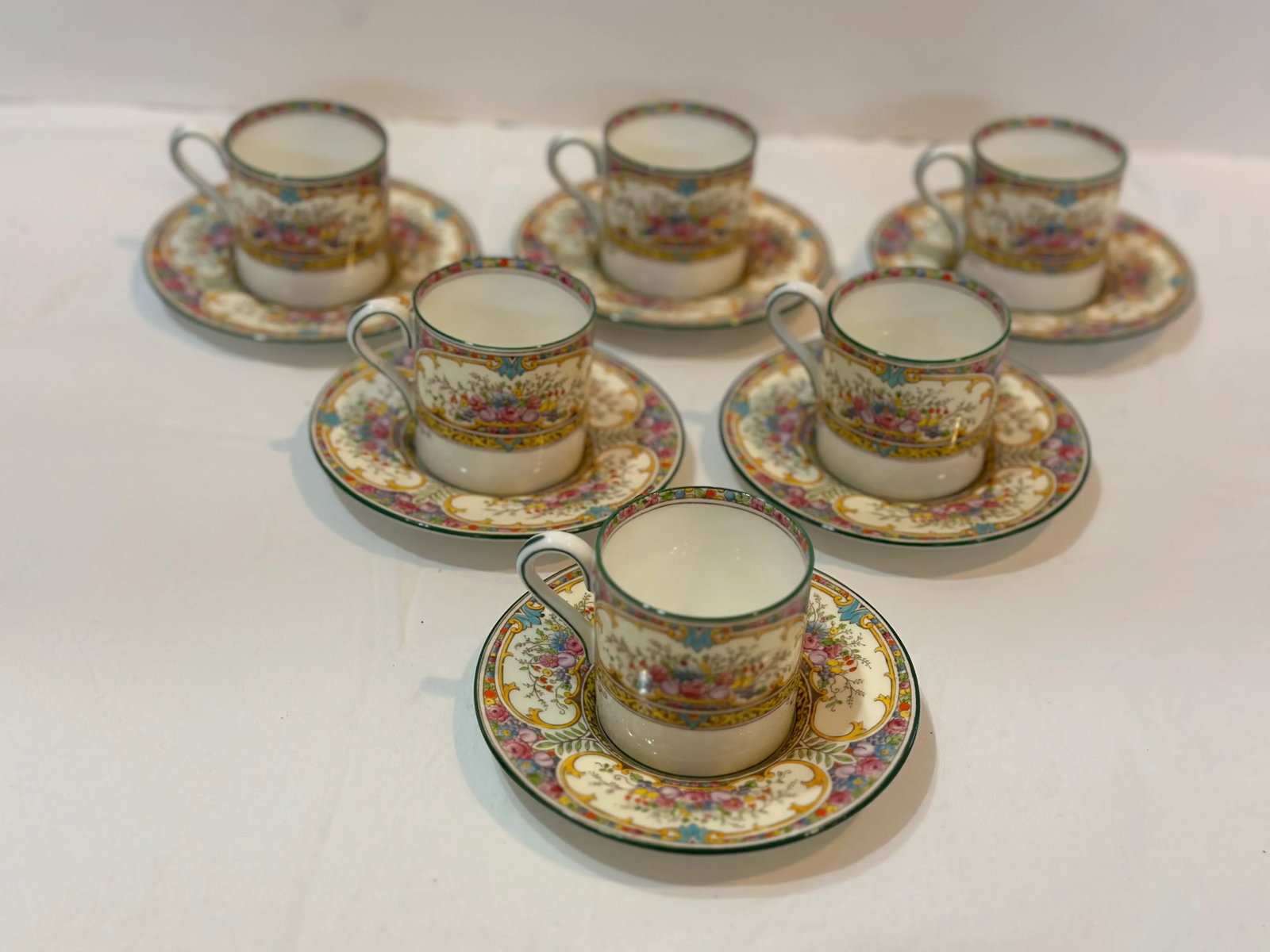 Early 20th Century Wedgwood St Austell Demitasse Cup & Saucer Set- 12 Pieces - 4