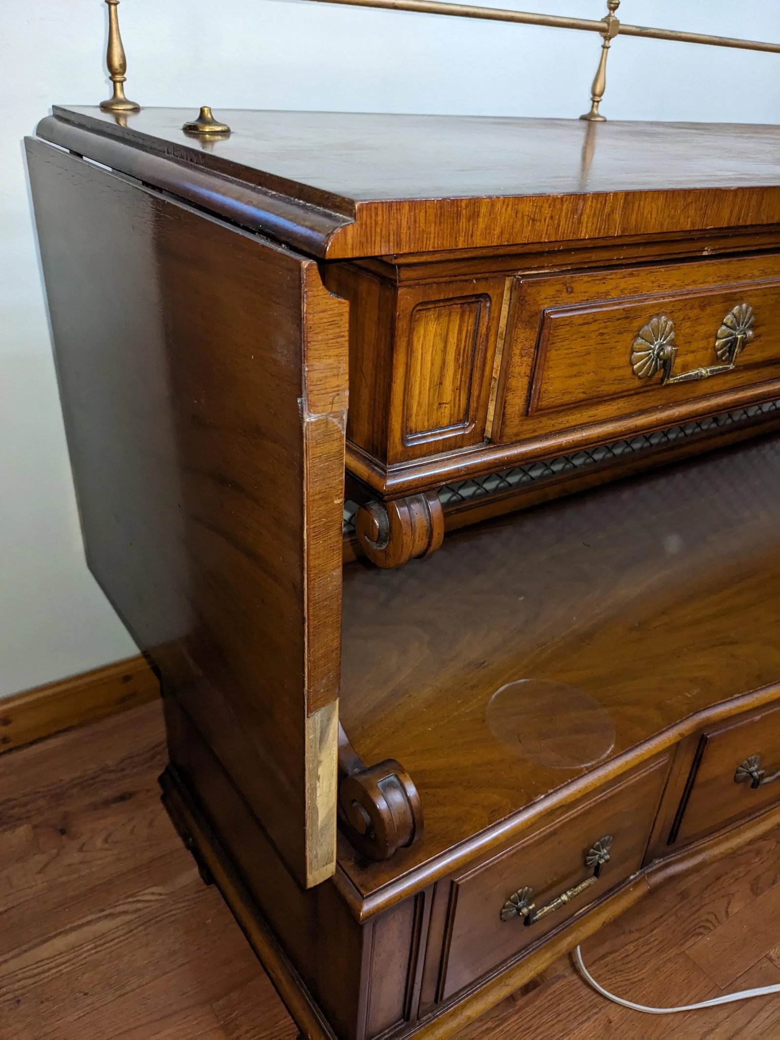 1940s Karges French Regency Louis XV Sideboard - 3