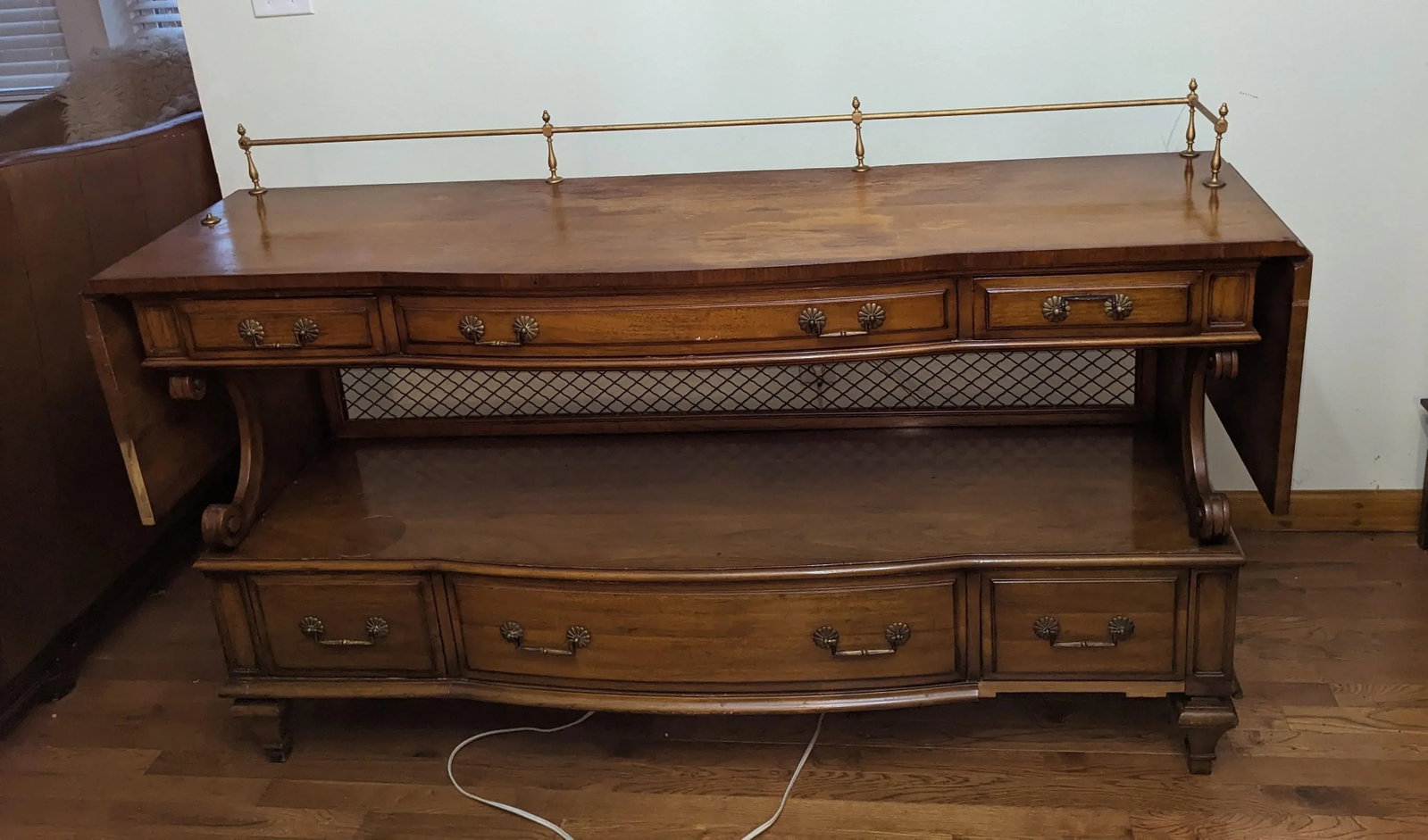 1940s Karges French Regency Louis XV Sideboard - 4
