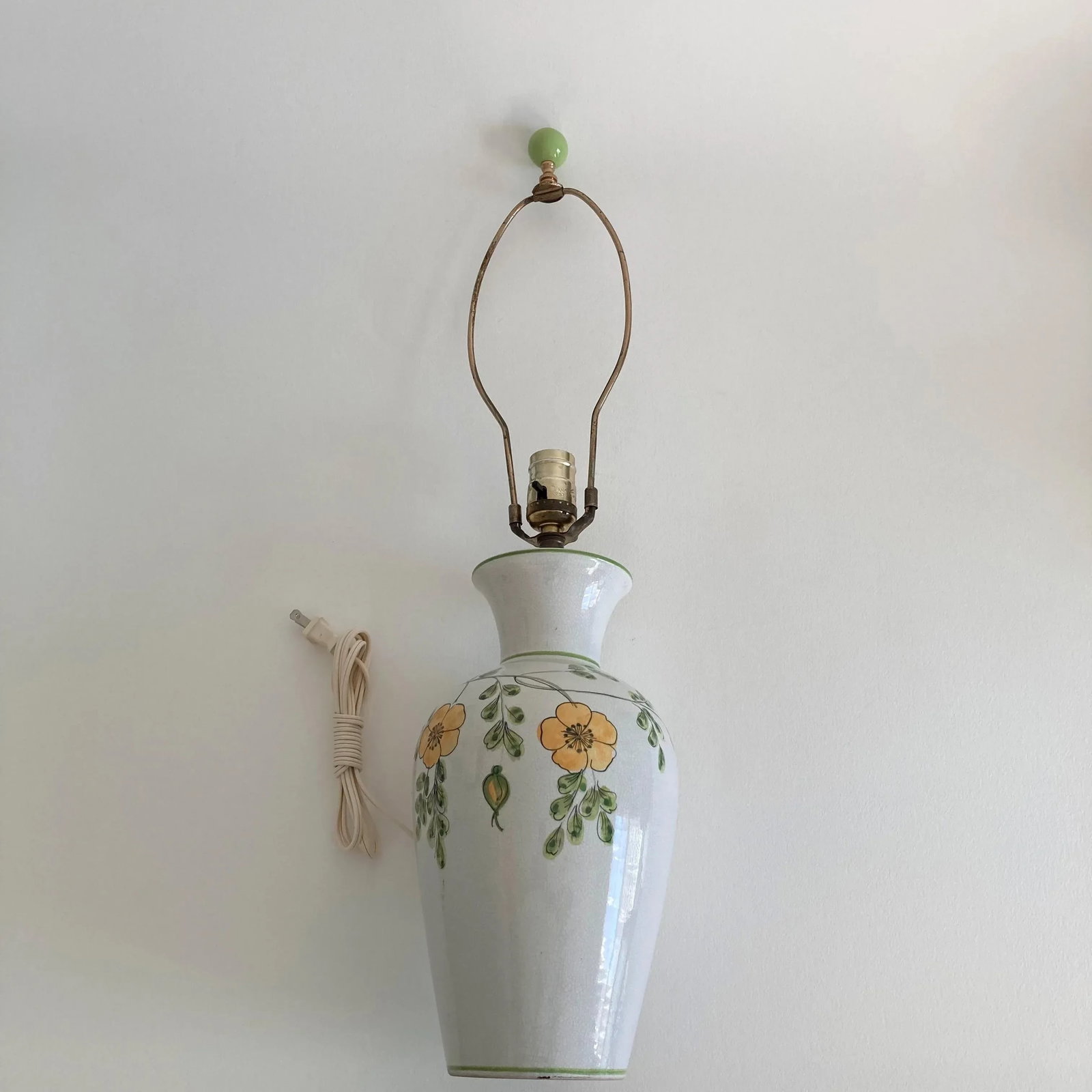 Vintage Ceramic Floral Pattern Yellow Green Colors Crackle Glaze Finish Table Lamp, Made in Italy Ci - 12