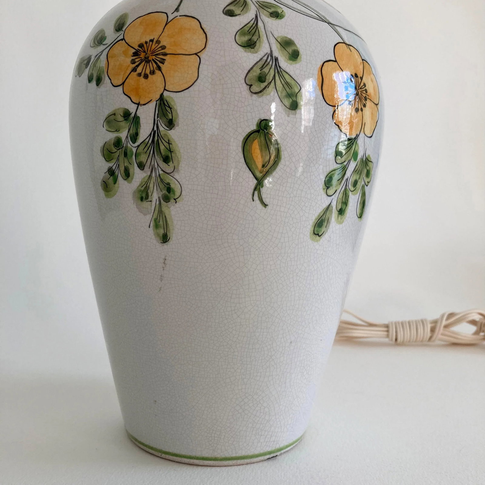 Vintage Ceramic Floral Pattern Yellow Green Colors Crackle Glaze Finish Table Lamp, Made in Italy Ci - 8