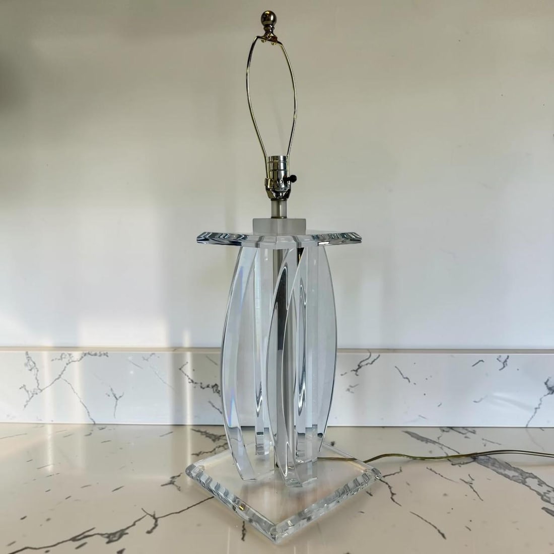 Van Teal Style Lucite Table Lamp - 6