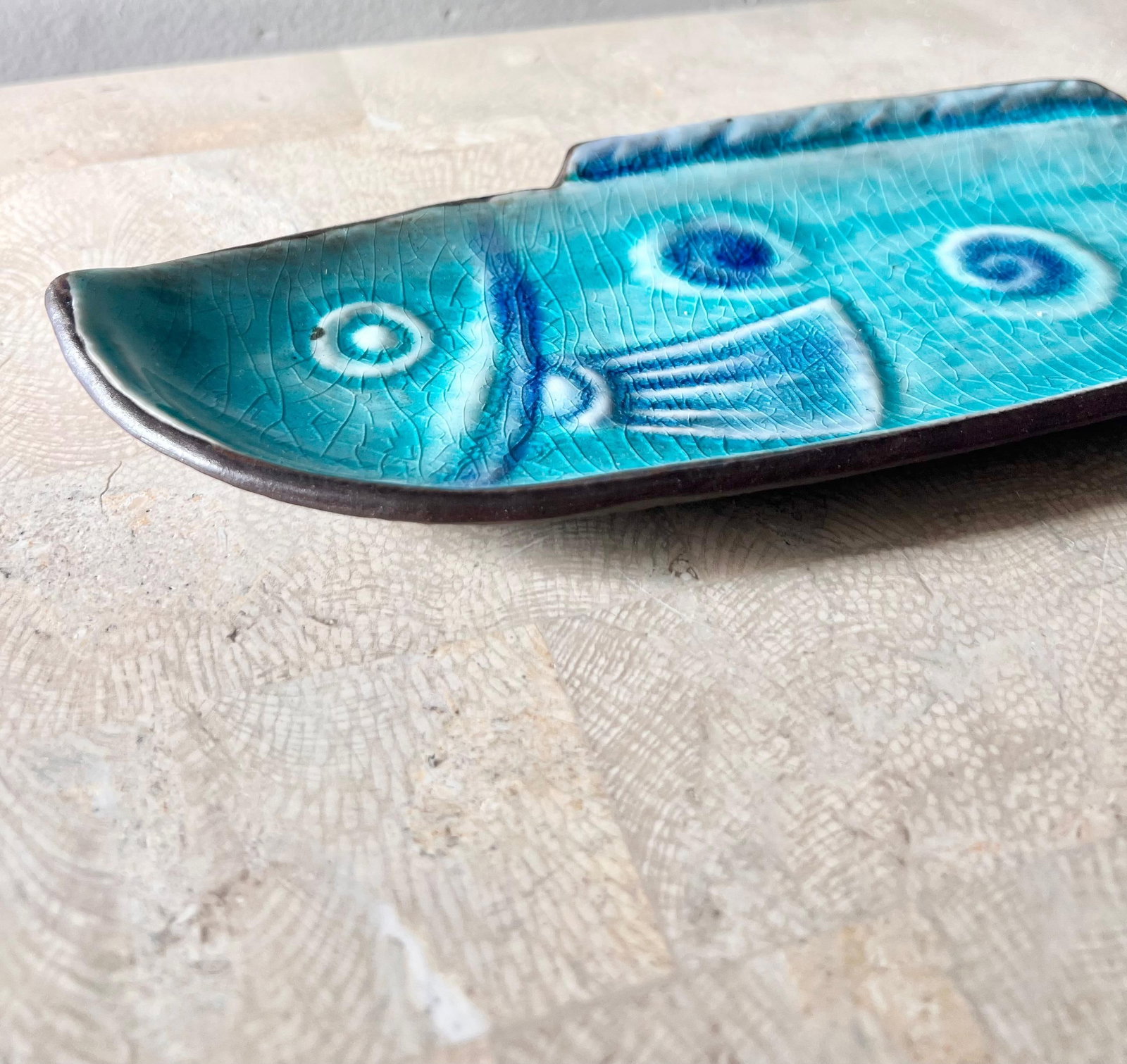 Vintage Japanese Ceramic Crackle Glazed Fish Dish, Mid 20th Century - 8