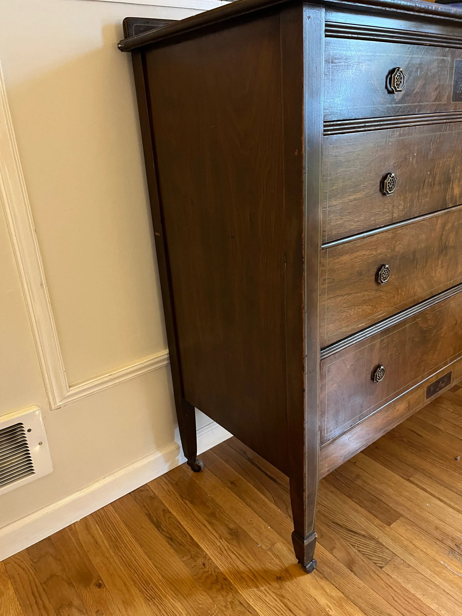 Antique Mahogany 4 Drawer Dresser With Casters. By Charles R Sligh - 7