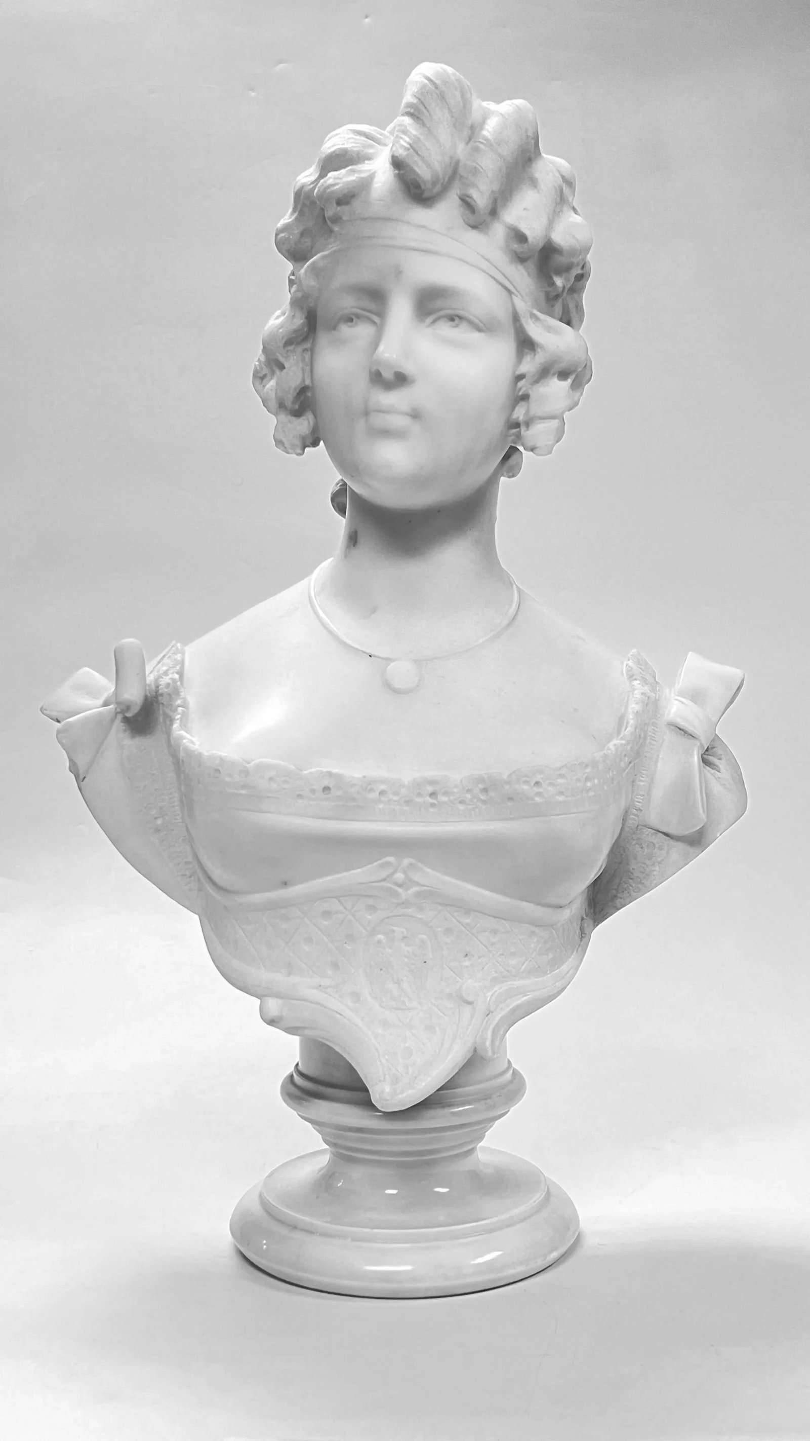 19th Century Continental Female Bust Sculpture in White Marble - 2