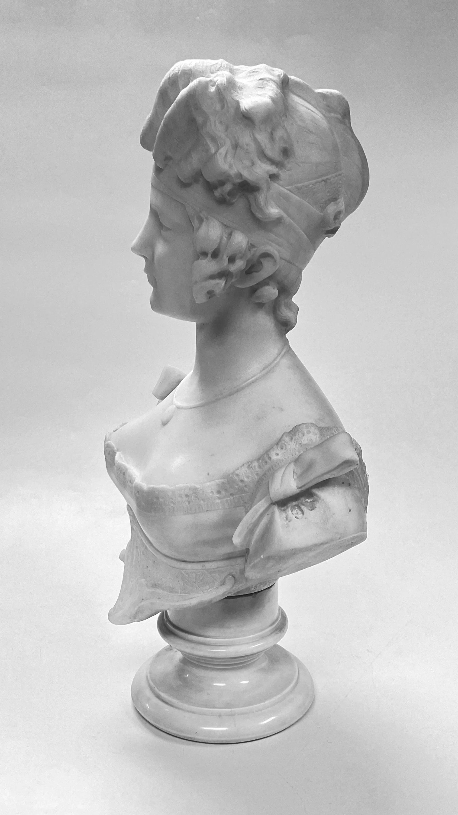 19th Century Continental Female Bust Sculpture in White Marble - 5