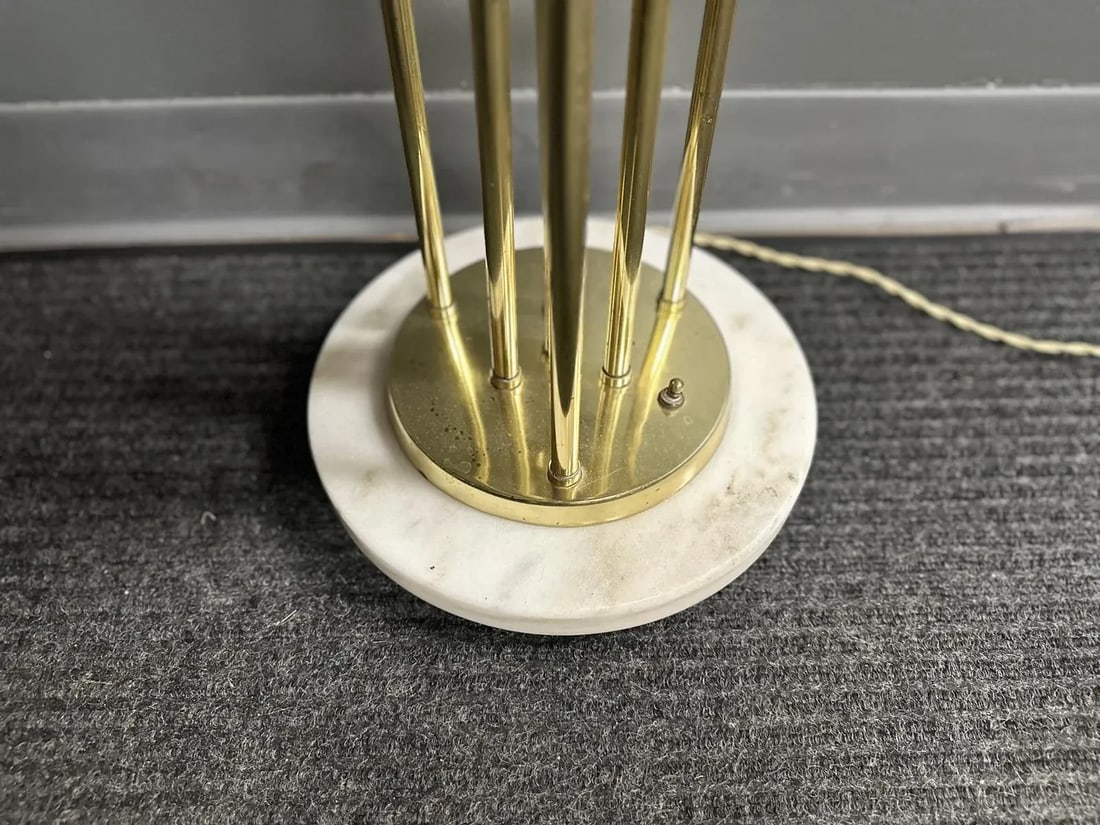 1960s Tommi Parzinger Style Tall Brass Table Lamp on Marble Base - 4