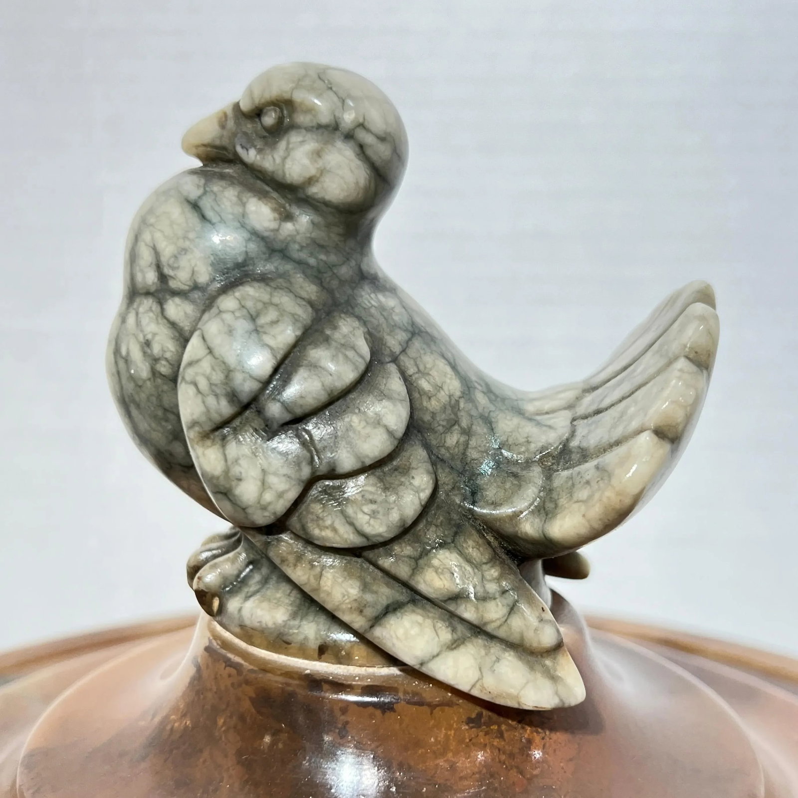 Early 20th Century Art Deco Italian Sculptural Alabaster Lamp with Bird Motif - 6