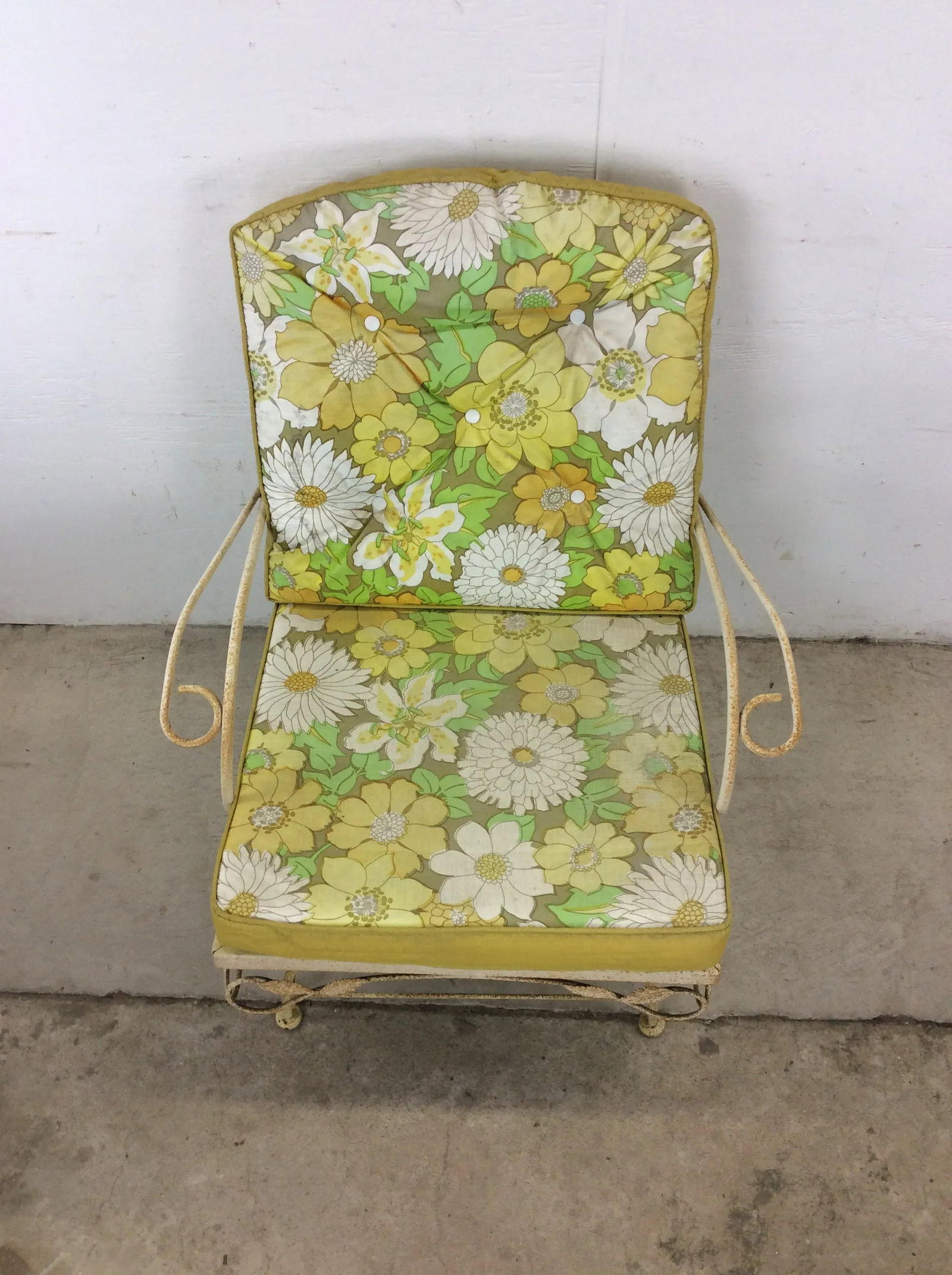 Mid Century Modern Yellow Wrought Iron Outdoor Swivel Lounge Chair With Ottoman and Vintage Floral U - 3