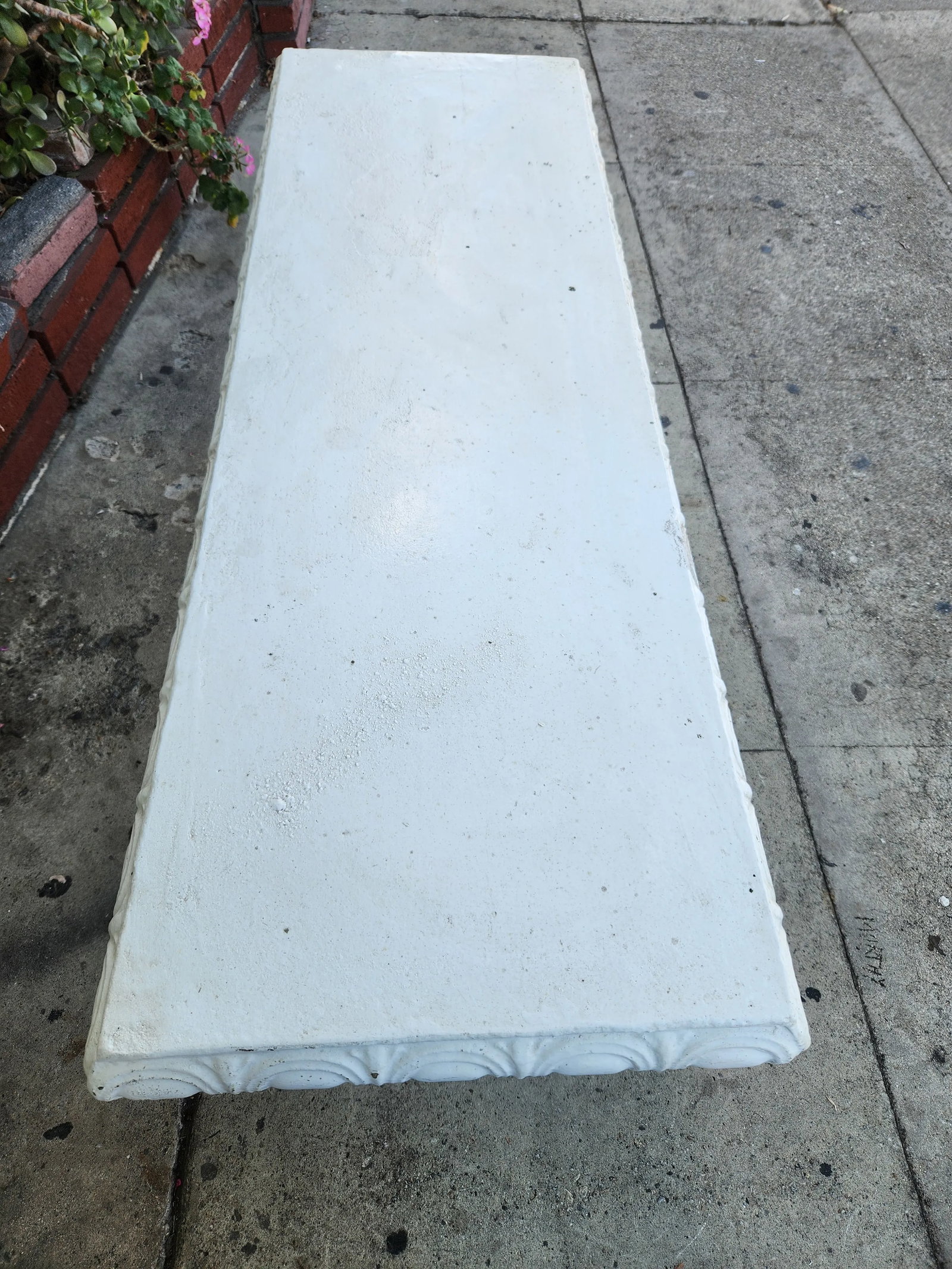 1970s White Concrete Garden Bench - 10