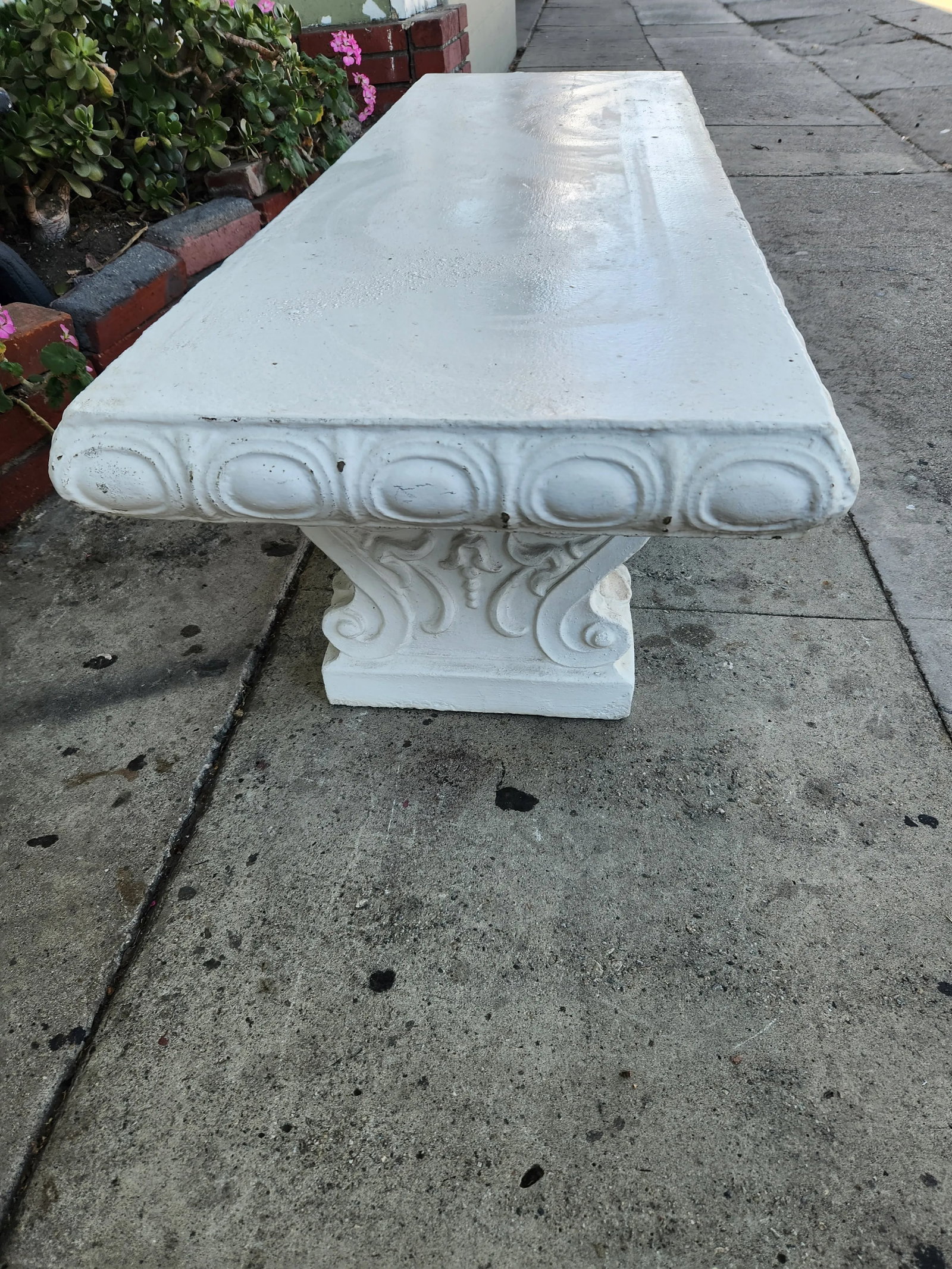 1970s White Concrete Garden Bench - 11