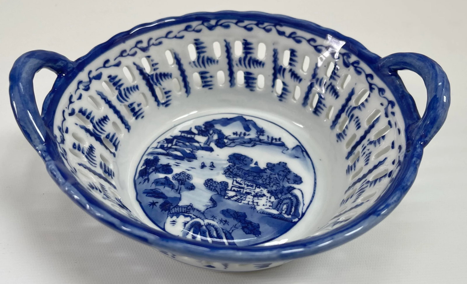 Vintage Chinese Porcelain Blue & White Handled Basket - 2
