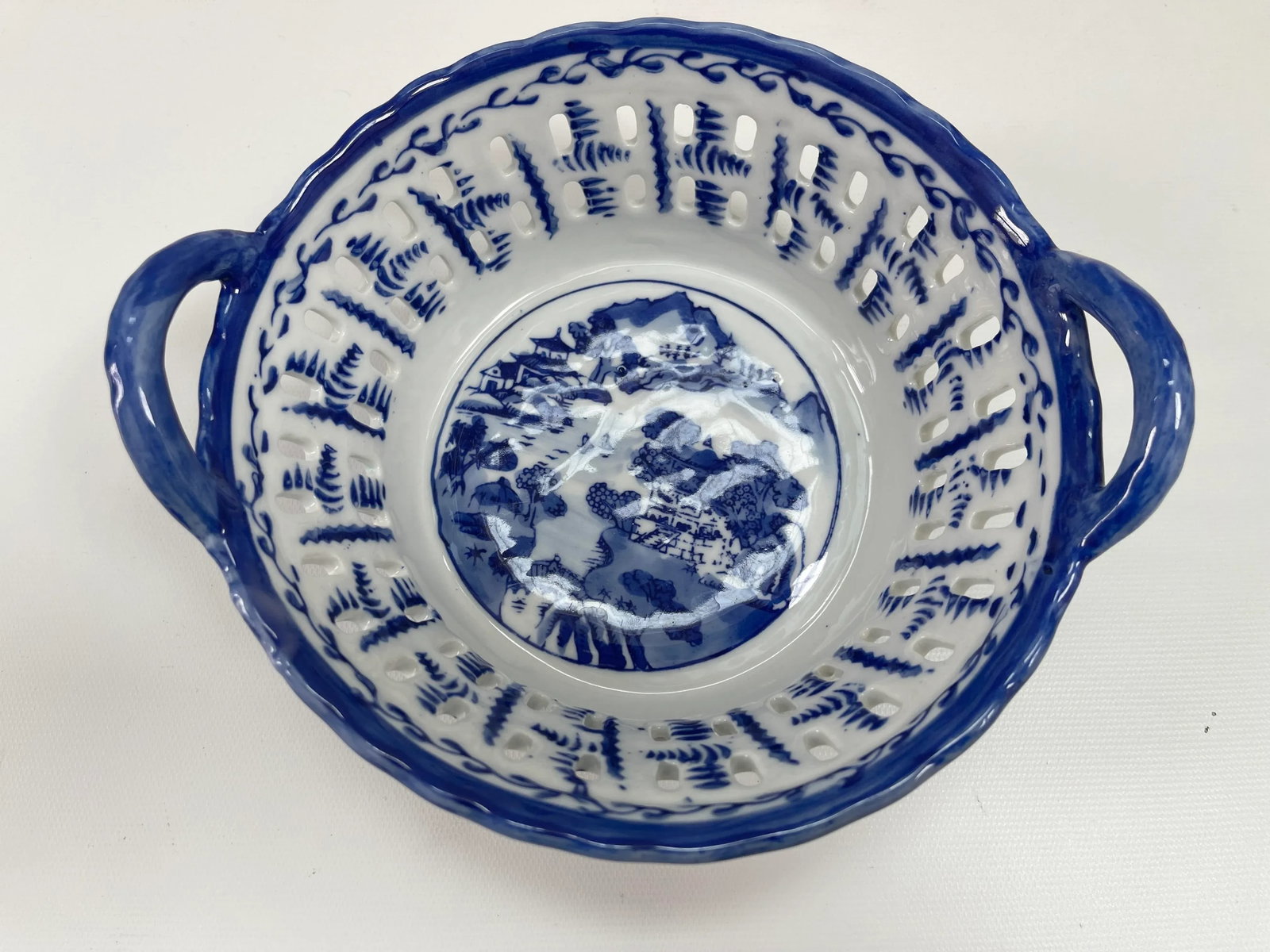 Vintage Chinese Porcelain Blue & White Handled Basket - 6
