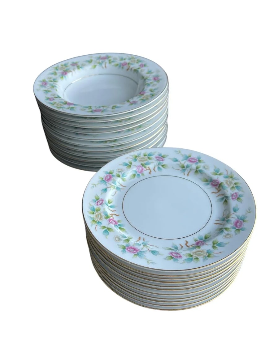 1950s Roselace by Noritake Side Plates and Bowls- 22 Pieces - 2