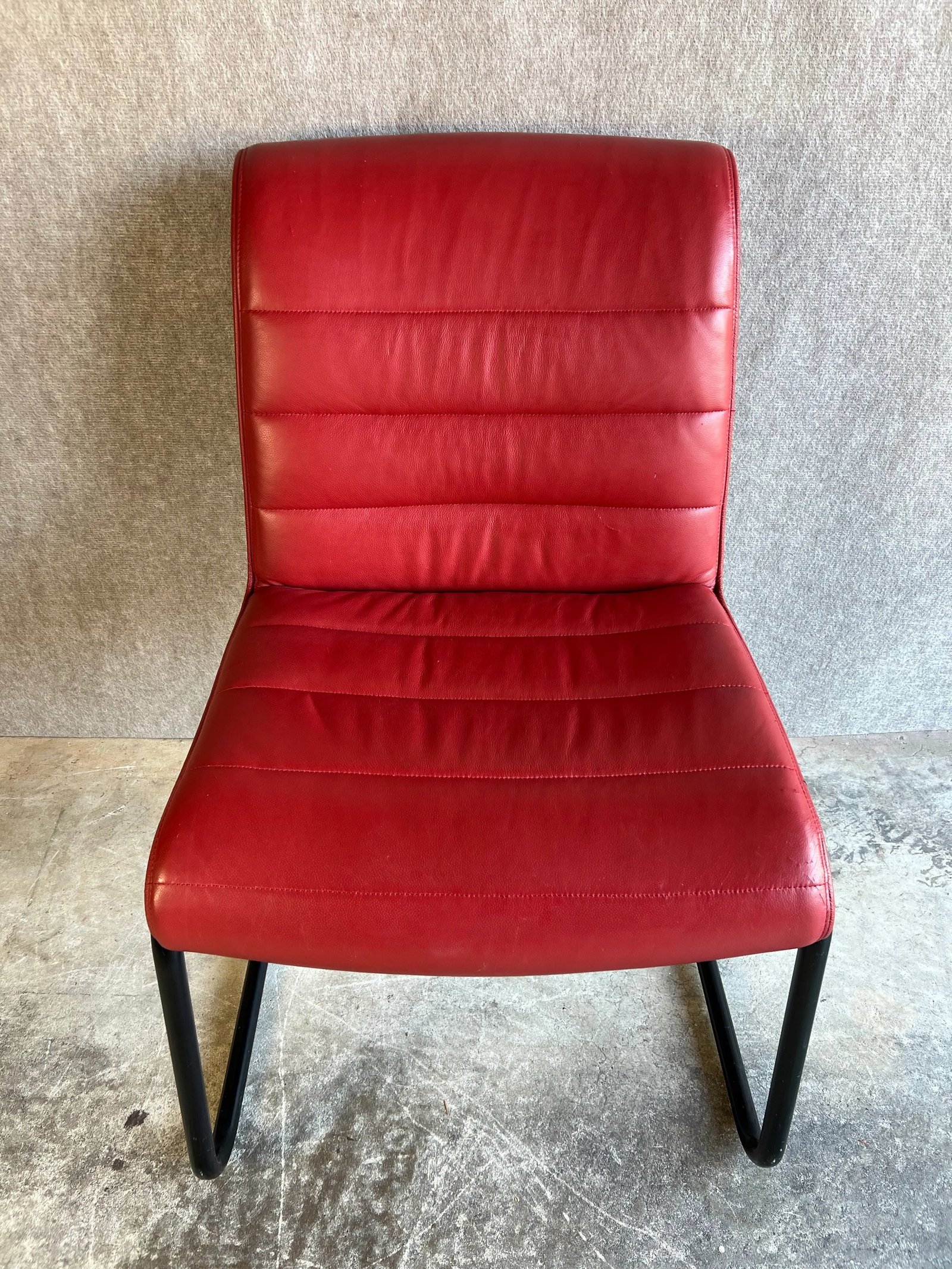 Mid 20th Century Vintage Mid Century Modern Knoll Red Leather Office Chair in With Black Tubular Fra - 5