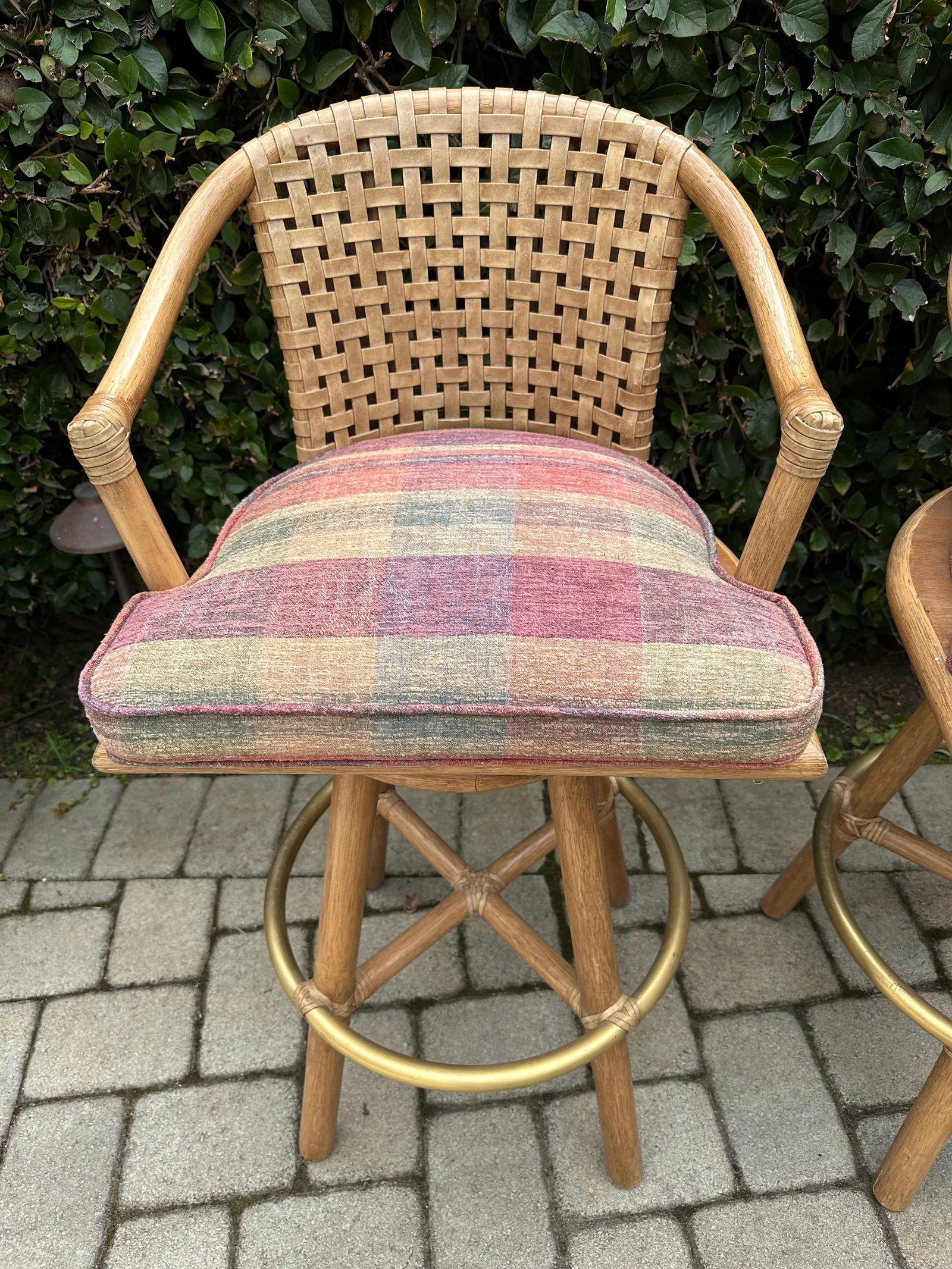 1990s Vintage Pair of McGuire San Francisco Woven Leather Swivel Stools - 4