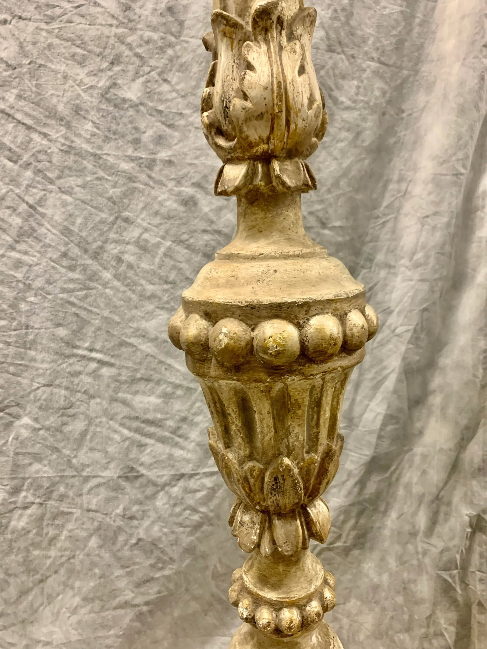 1990s Carved and Gilded Floor Lamp With Gilded Parchment Shade - 3