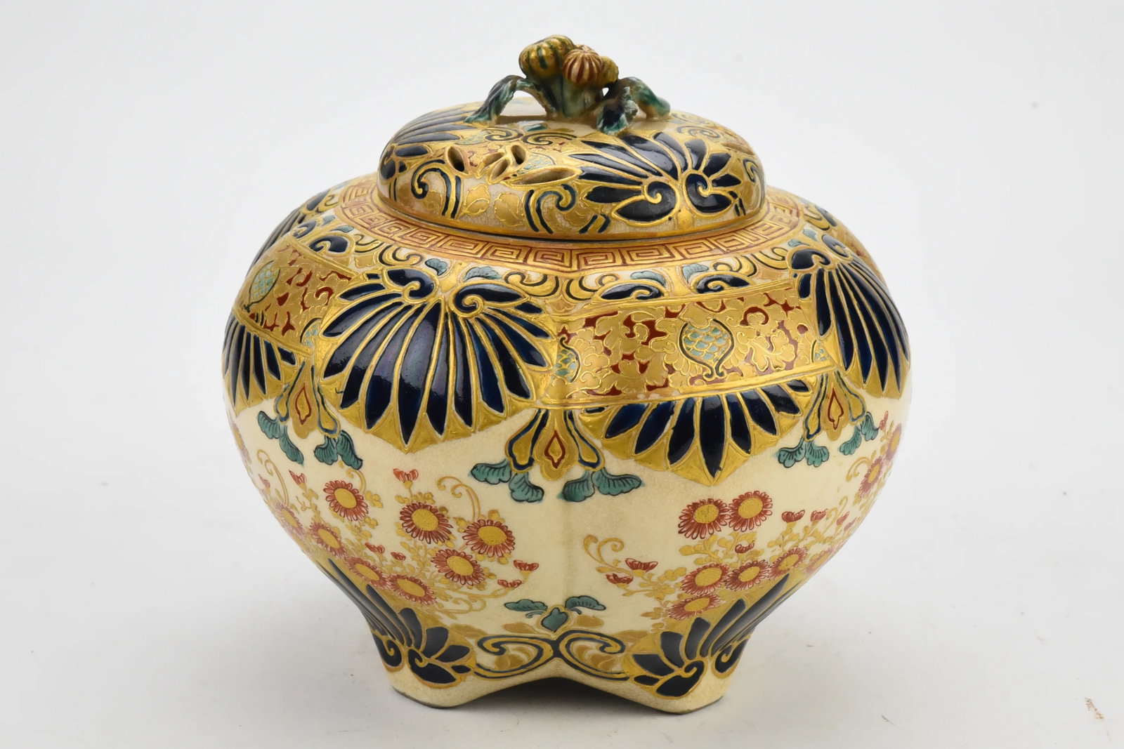 19th Century Fine Japanese Edo Period Gosu Blue Satsuma Censer, Signed - 3
