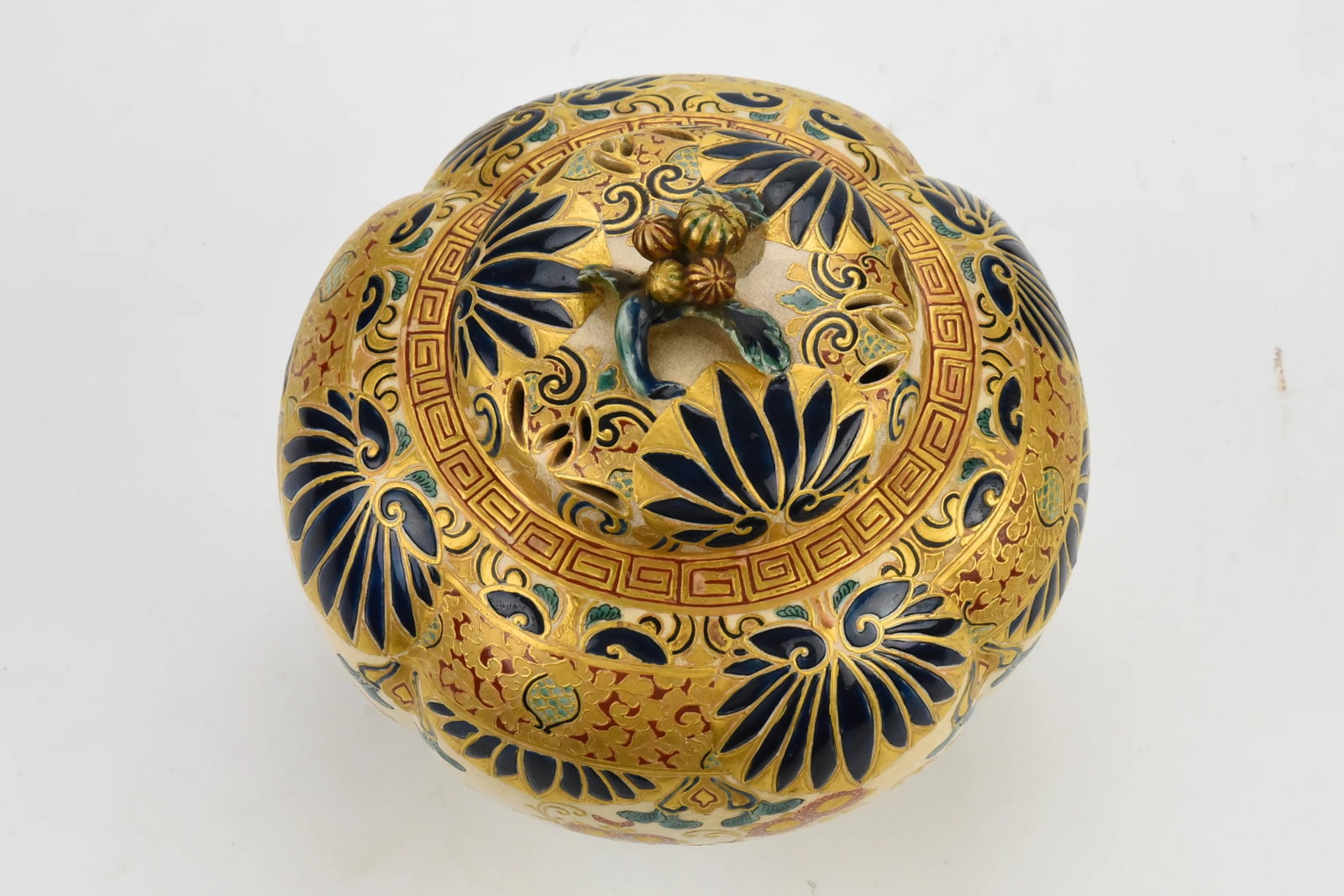19th Century Fine Japanese Edo Period Gosu Blue Satsuma Censer, Signed - 6