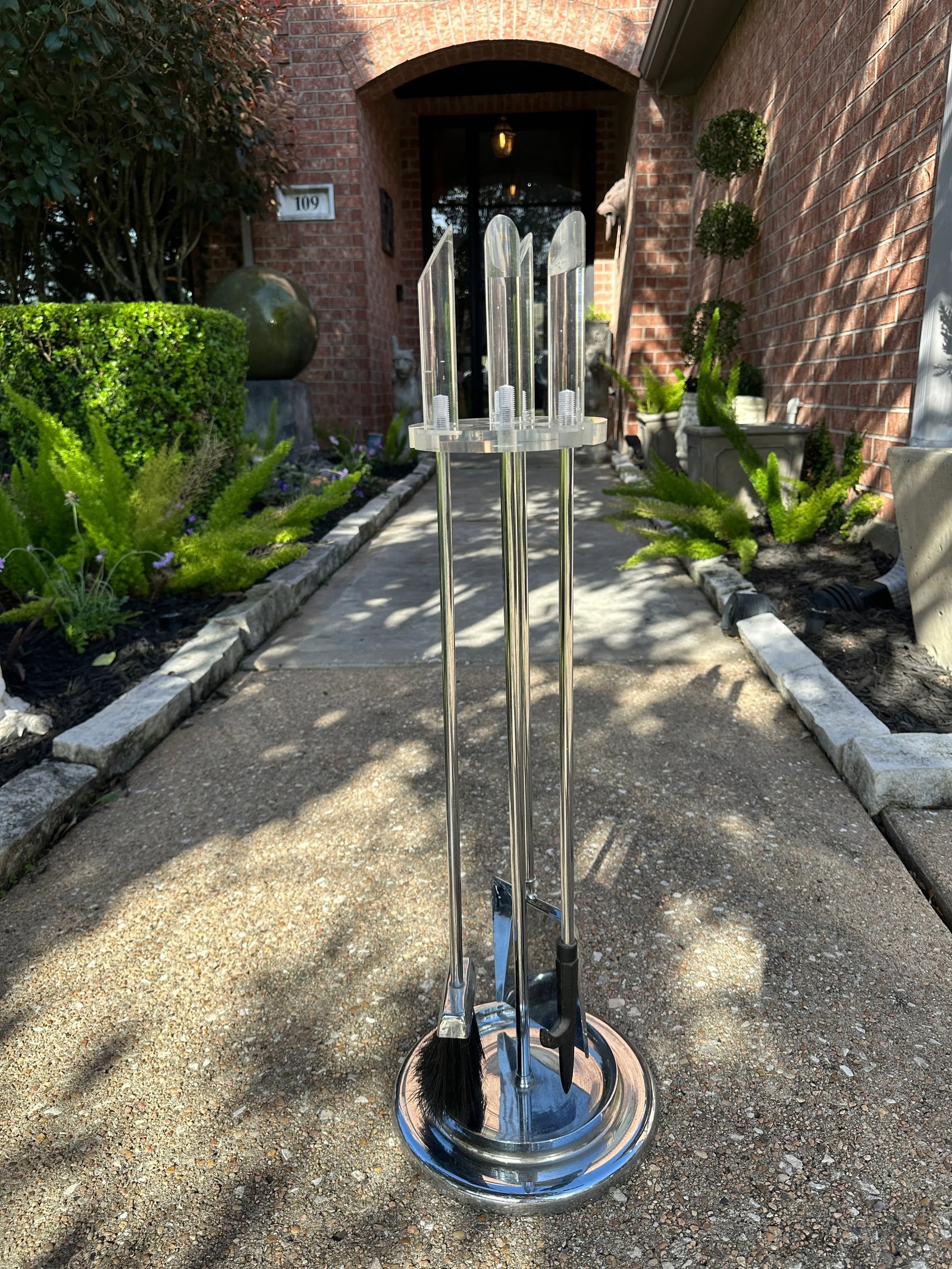 Hollywood Regency Mid-Century Modern Lucite & Chrome Fireplace Tool Set - 2