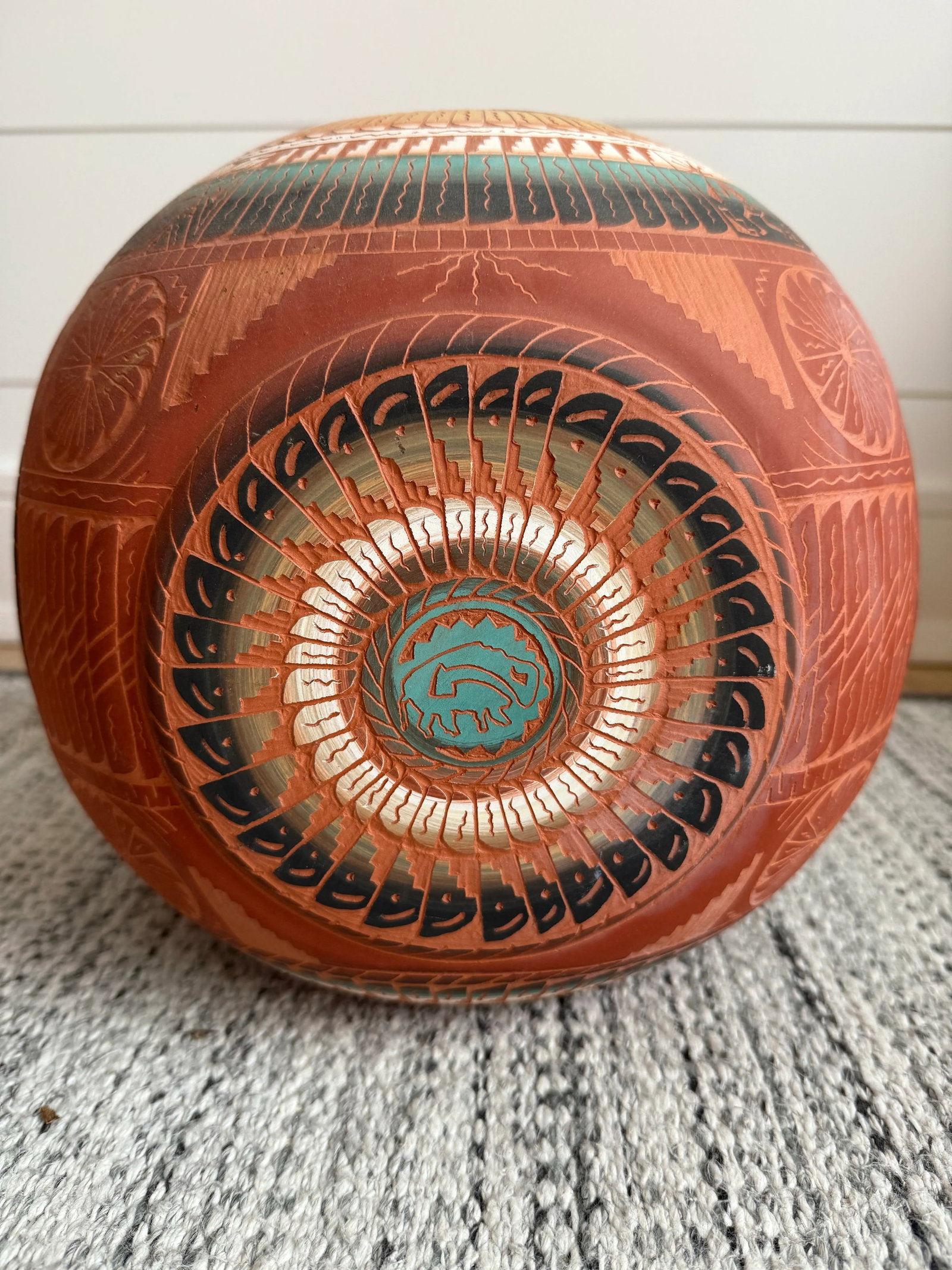 Late 20th Century Native American Navajo Signed Etched Pottery - 2