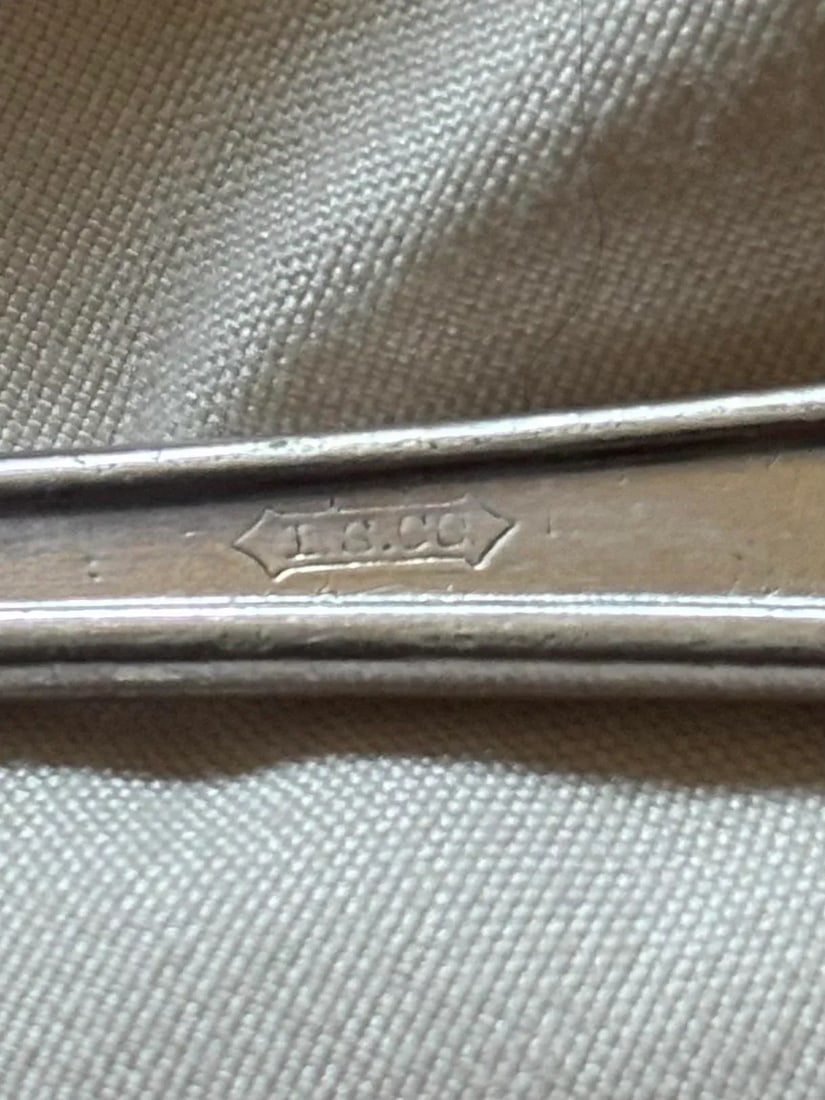 Antique International Silver Co. Hotel Ware Silver Plate Trident Oyster Forks Set of 2 From the Park - 7