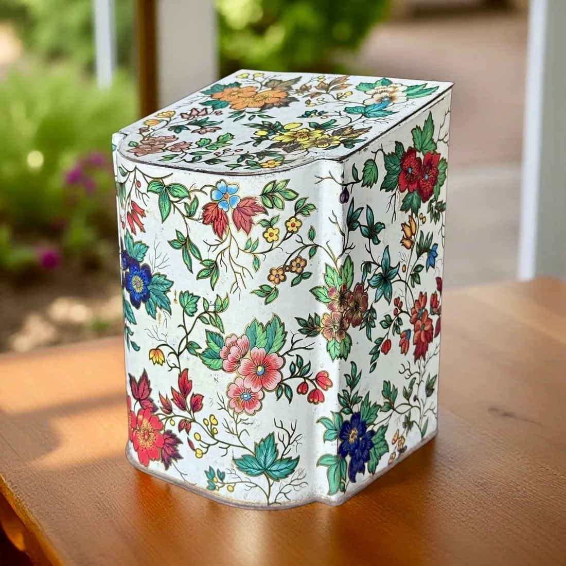 Vintage Daher Floral Tin, Hinged Lid, Blue & Orange Flower Design, Made in England for Daher Long Is - 2