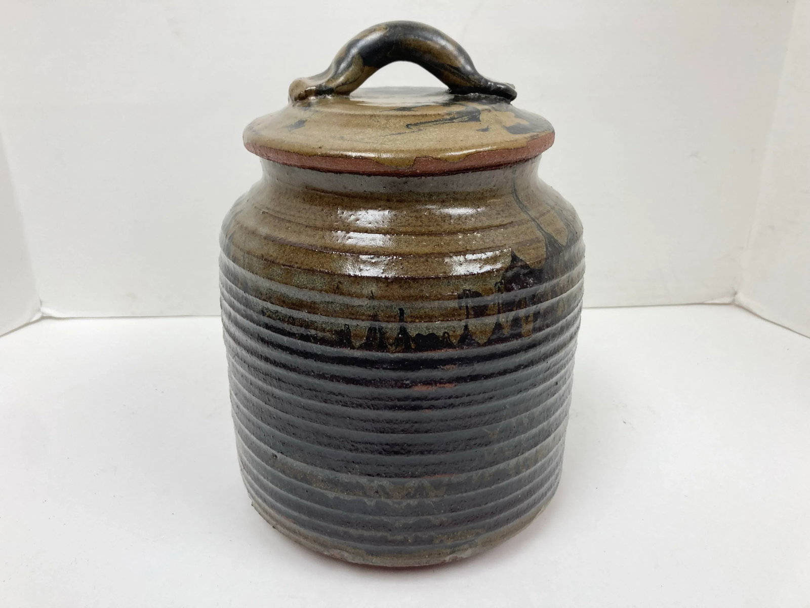 1970s Studio Pottery Vessel in Japanese Water Jar Form - 7