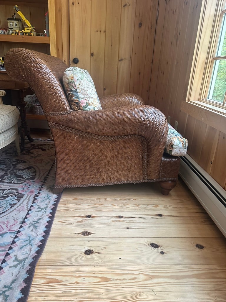 Lexington Woven Sofa With Floral Cushions With Matching Chair and Ottoman - 8