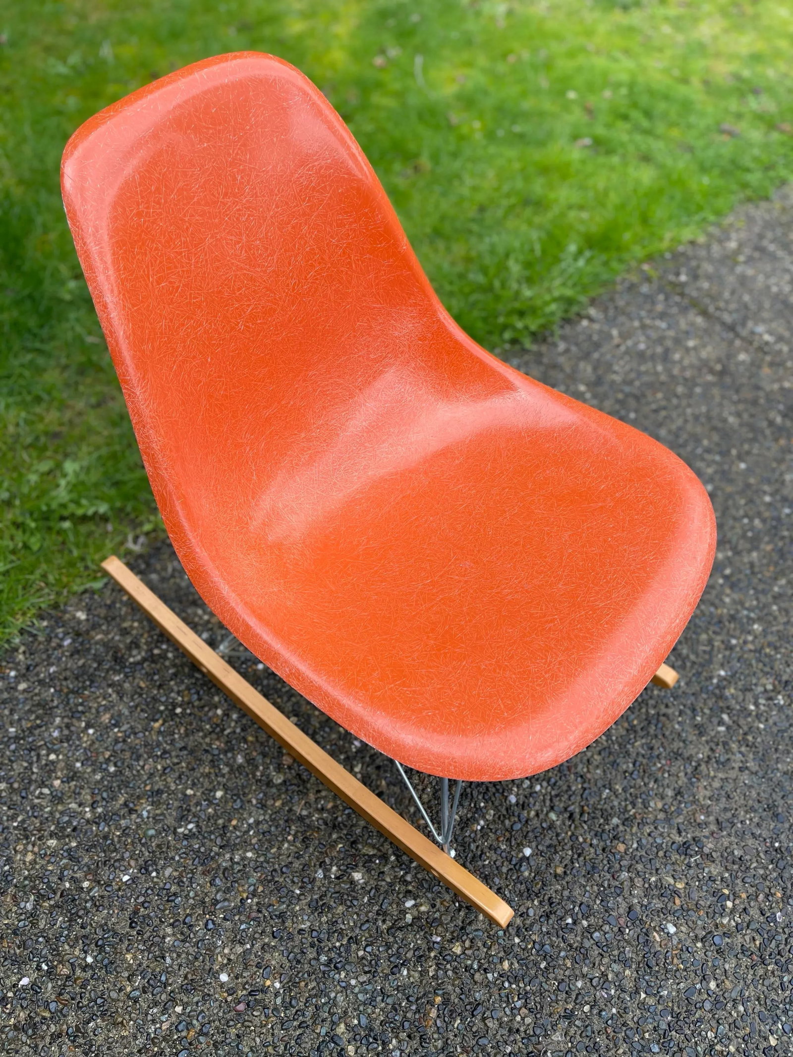 1960s Mid Century Modern Vintage Herman Miller Eames Fiberglass Rocking Chair - 3