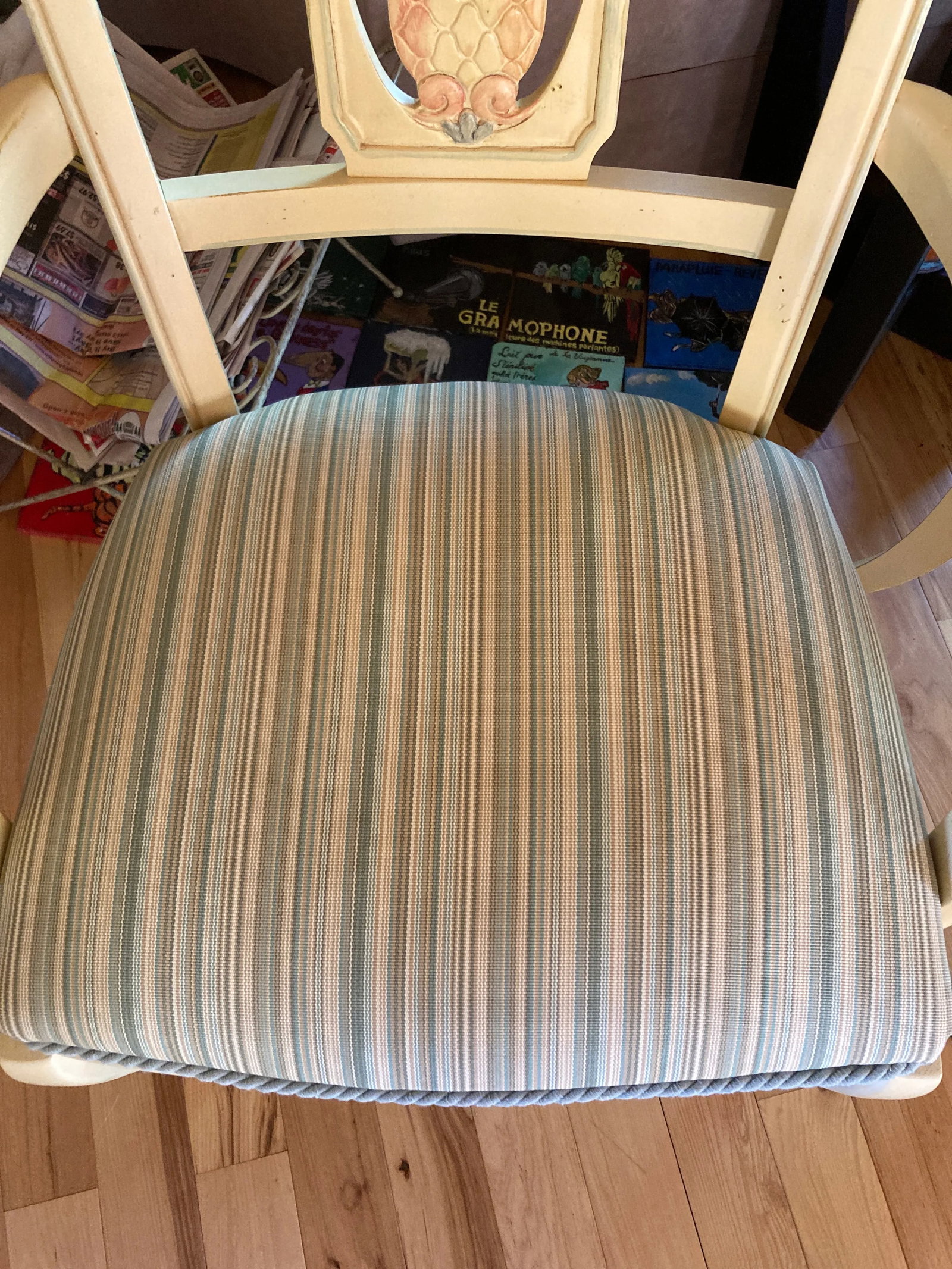 1990s Pair of Ethan Allen Pineapple Arm Chairs French Country - 3