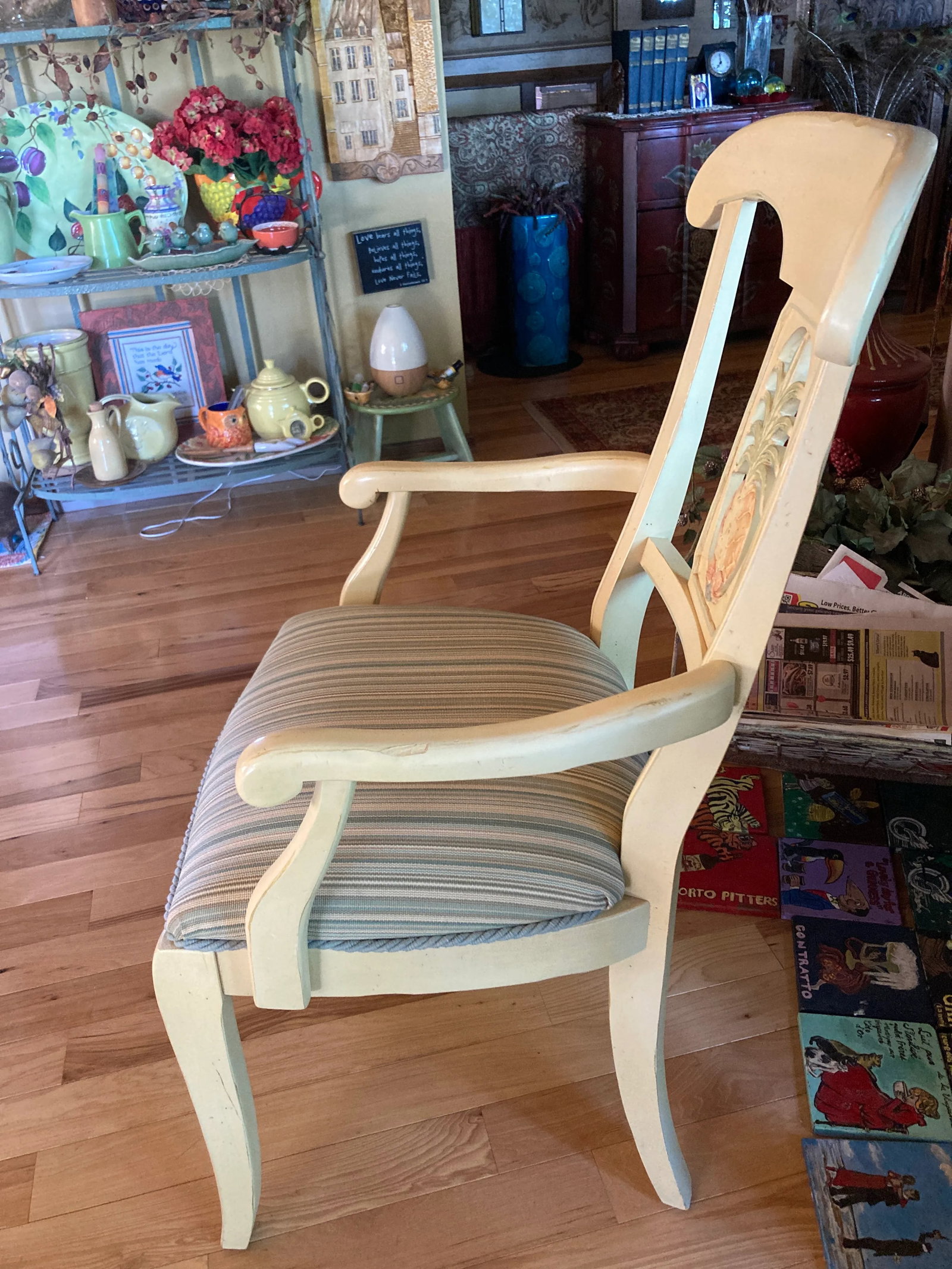 1990s Pair of Ethan Allen Pineapple Arm Chairs French Country - 6