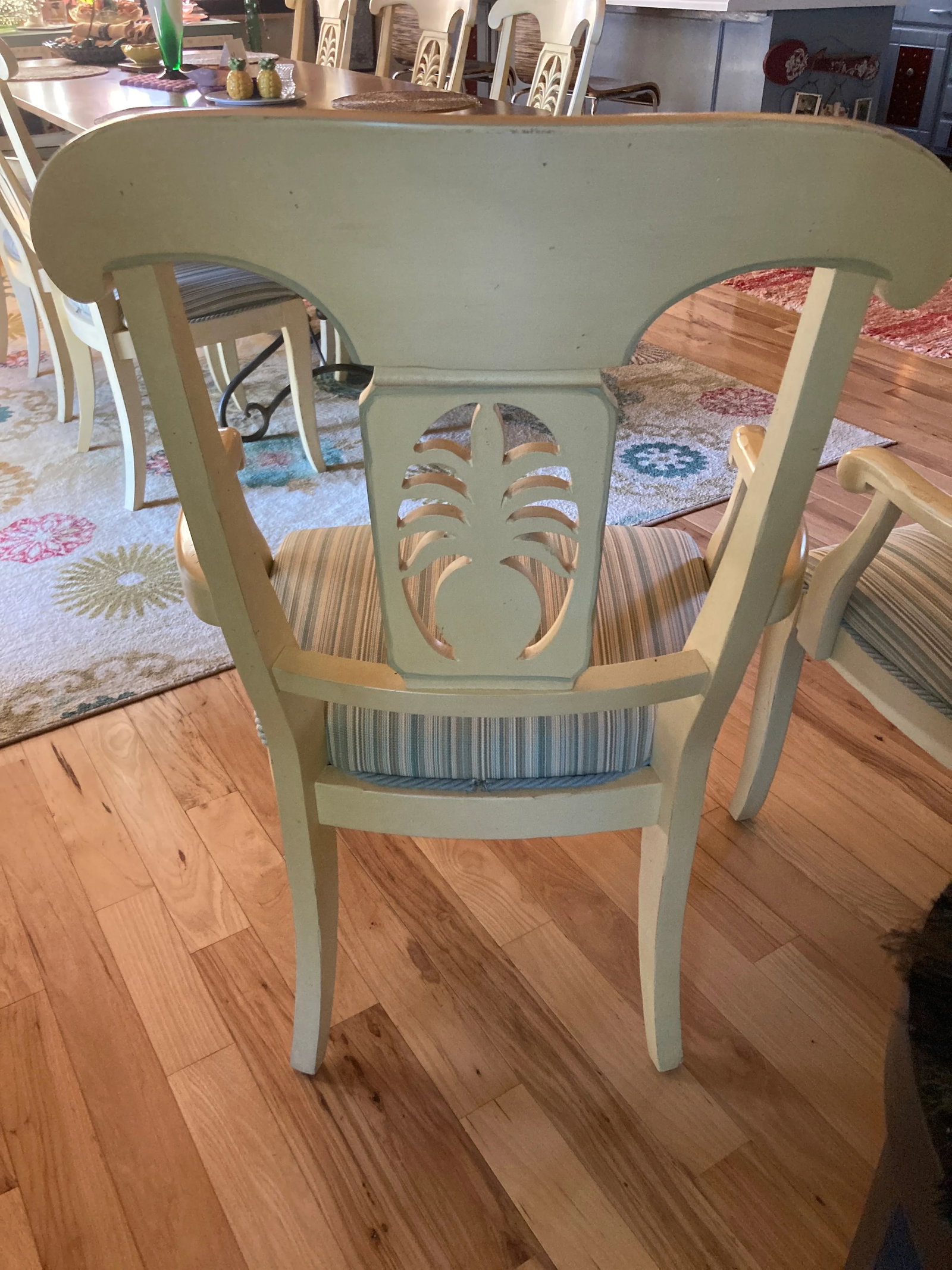 1990s Pair of Ethan Allen Pineapple Arm Chairs French Country - 7
