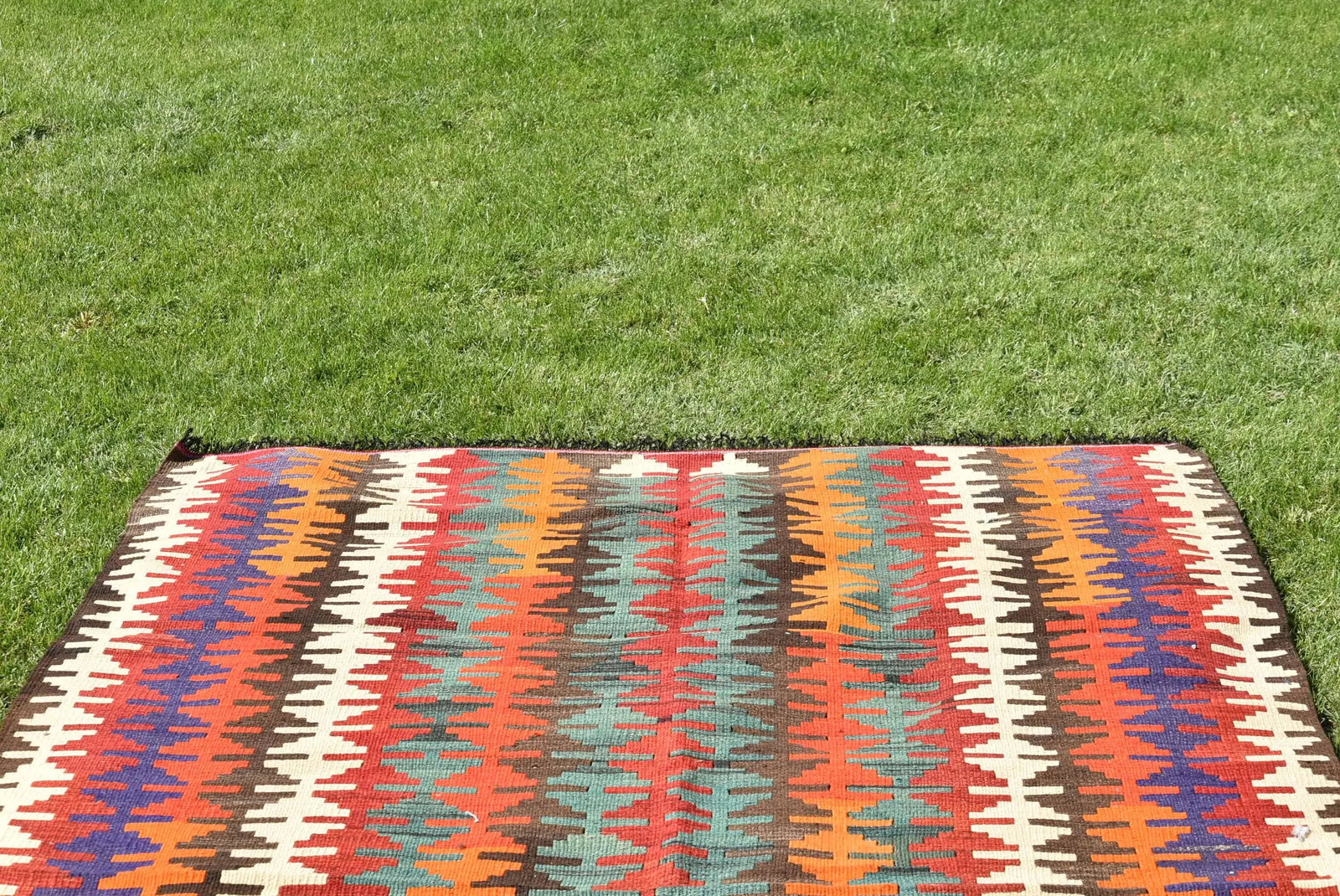 1950s Turkish Flamestic Design Colorful Oushak Kilim Rug - 5